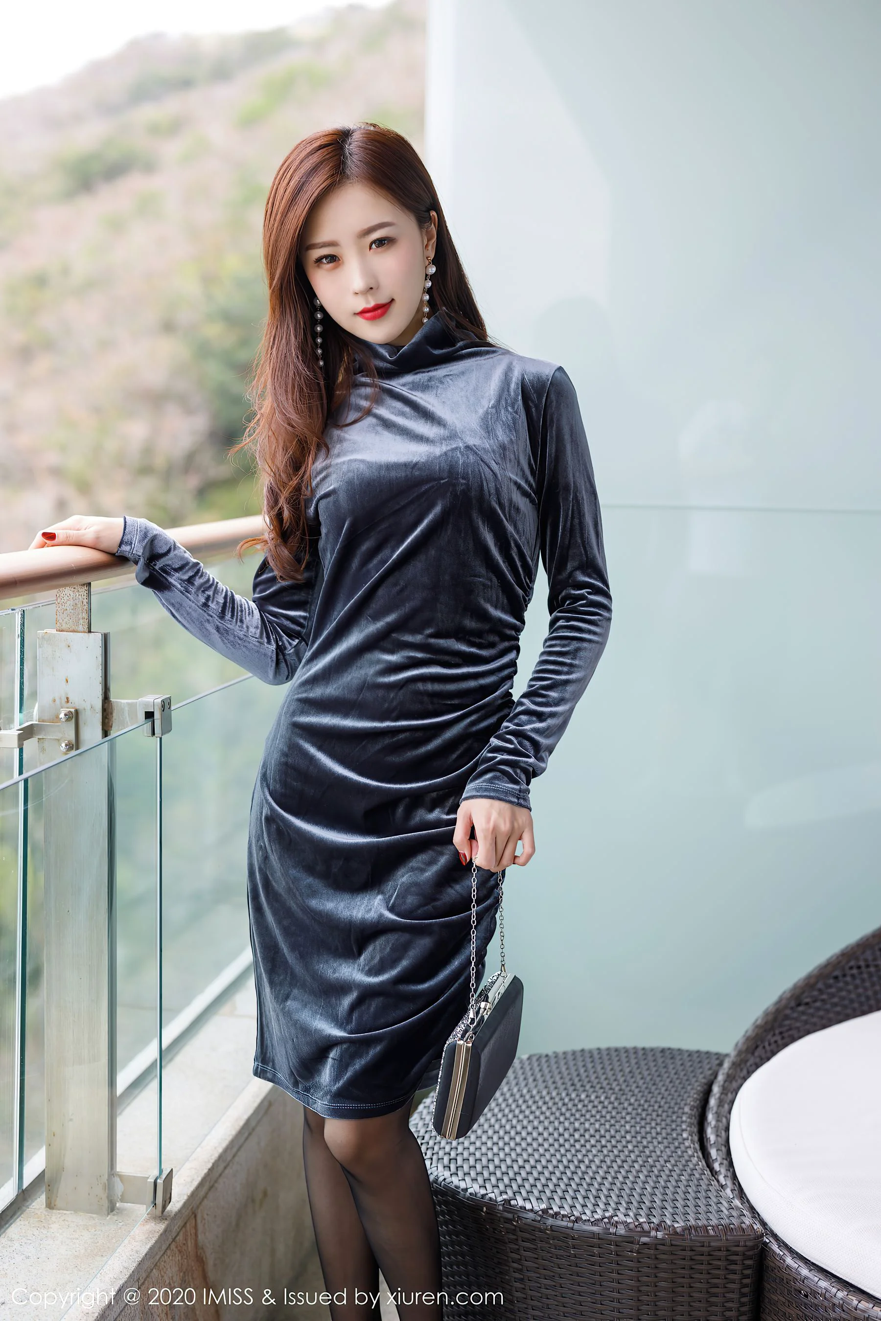 [爱蜜社IMiss] Vol.498 杨紫嫣Cynthia – 典雅礼裙与极致魅惑丝袜 - 爱照片
