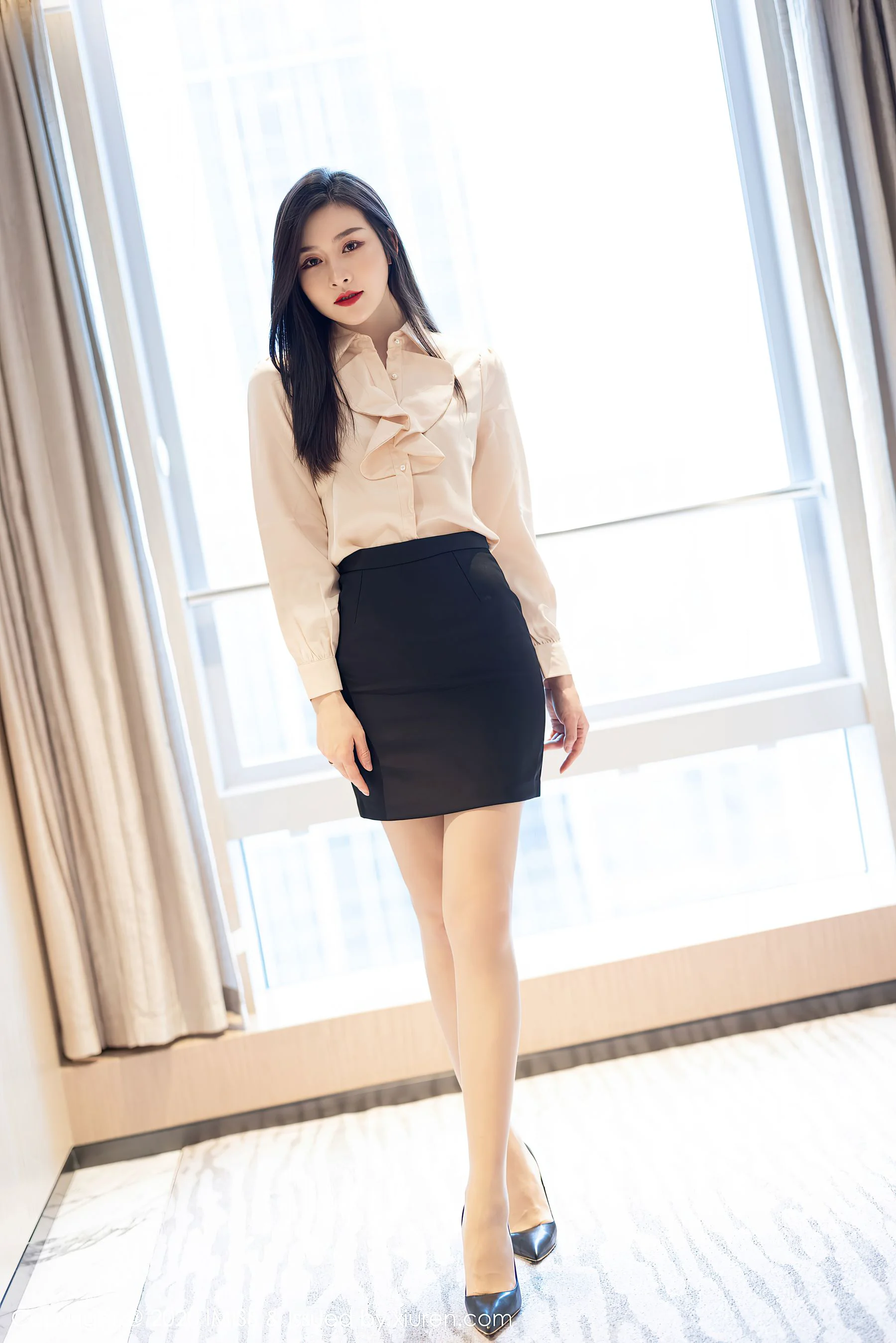 [爱蜜社IMiss] Vol.528 Vanessa – 经典典雅职场制服 - 爱照片