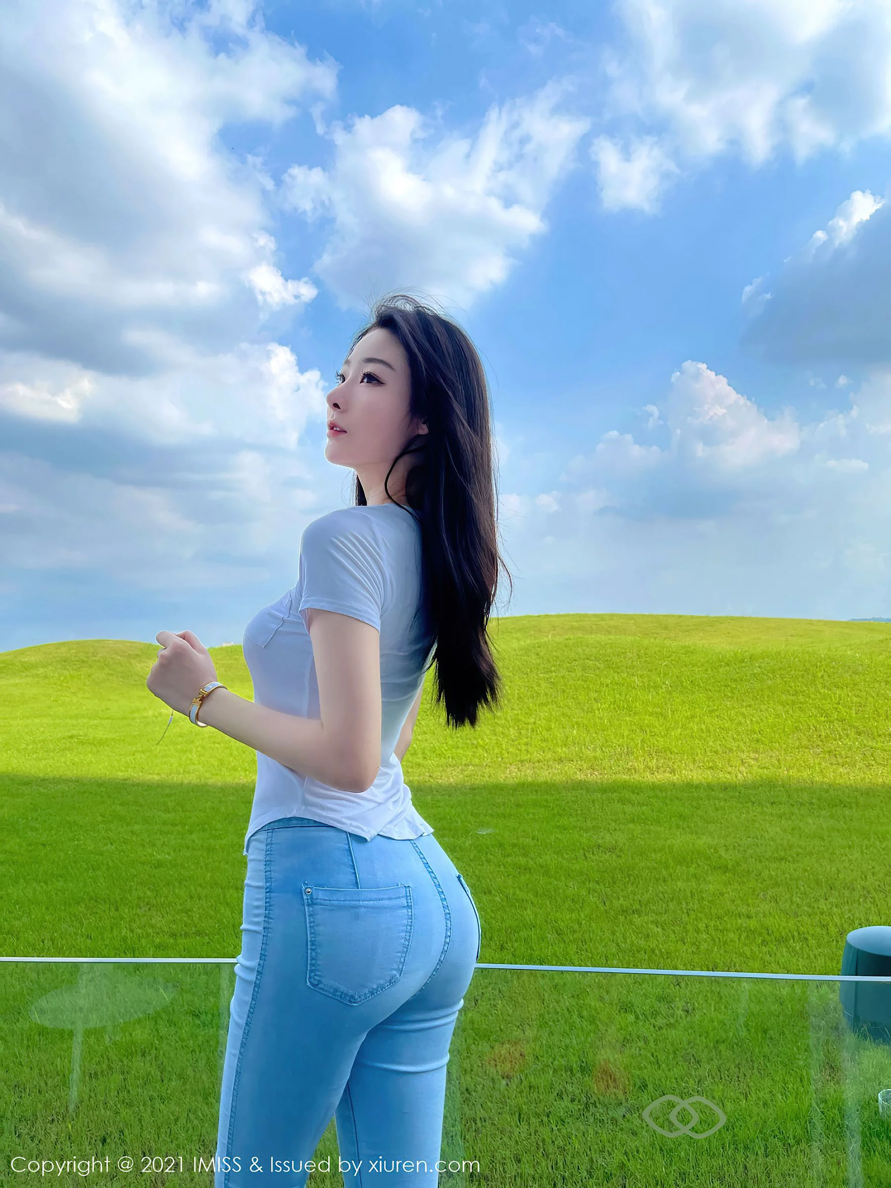 [爱蜜社IMiss] Vol.624 逗逗doudou – 长相清秀苗条多姿的妹纸 - 爱照片