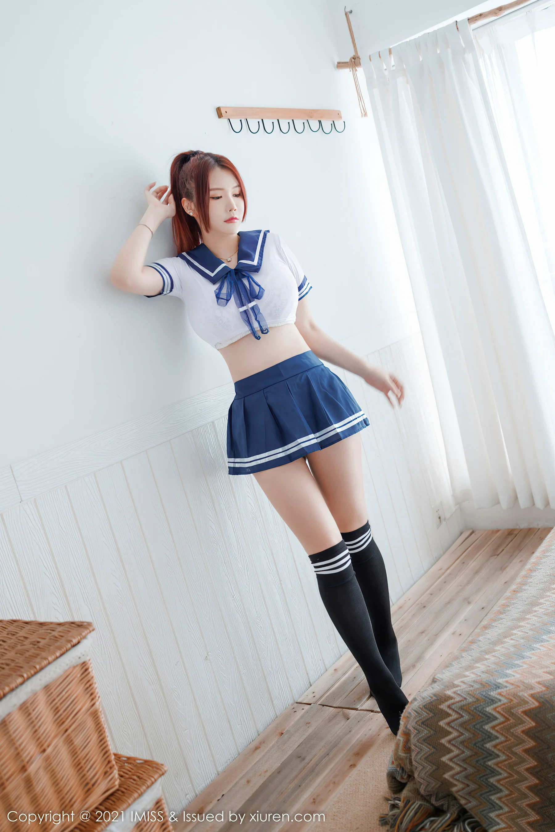[IMISS爱蜜社] VOL.644 Evon陈赞之 JK内衣爆乳 - 爱照片