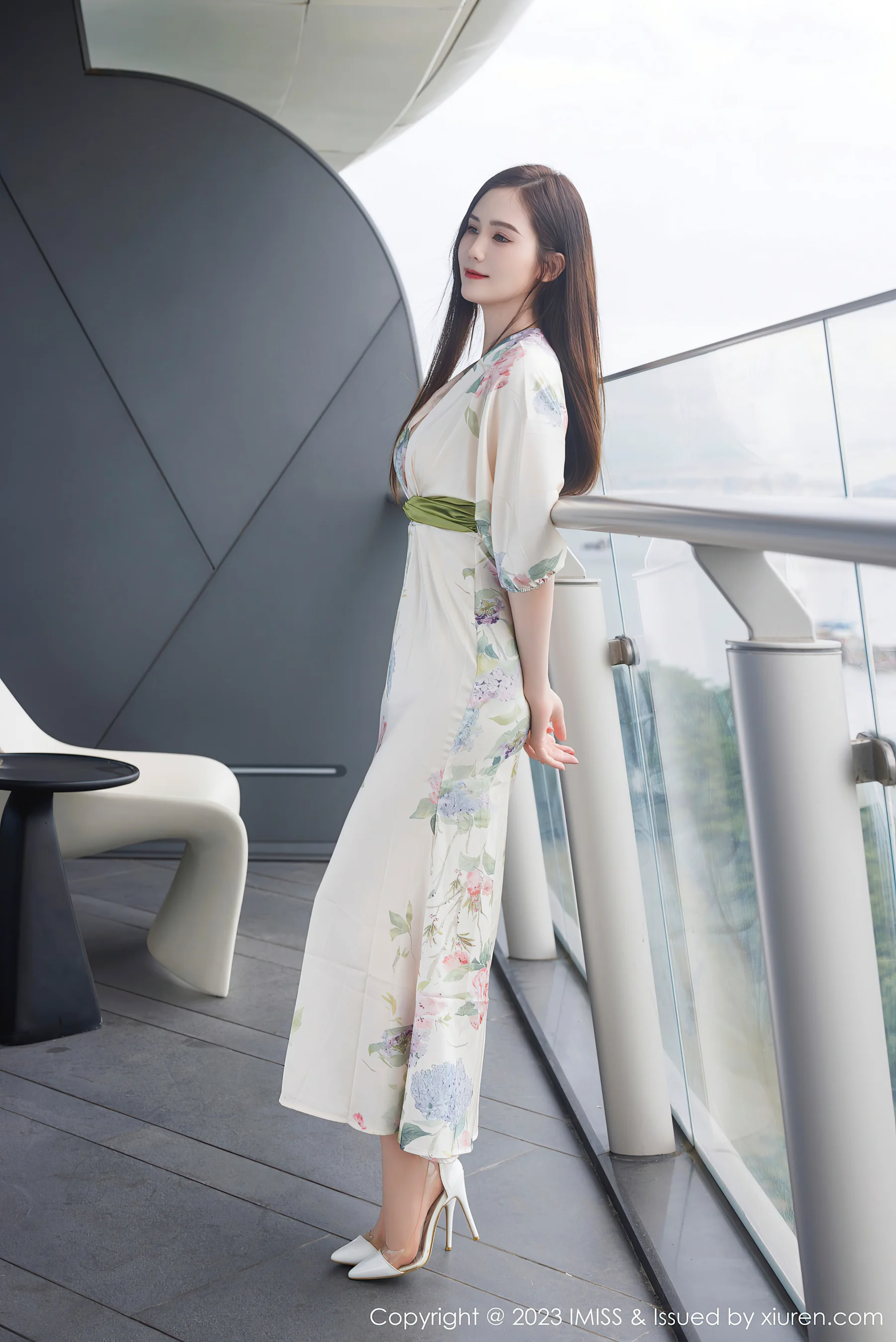 [IMISS爱蜜社] VOL.745 SISY思 长裙美腿 - 爱照片