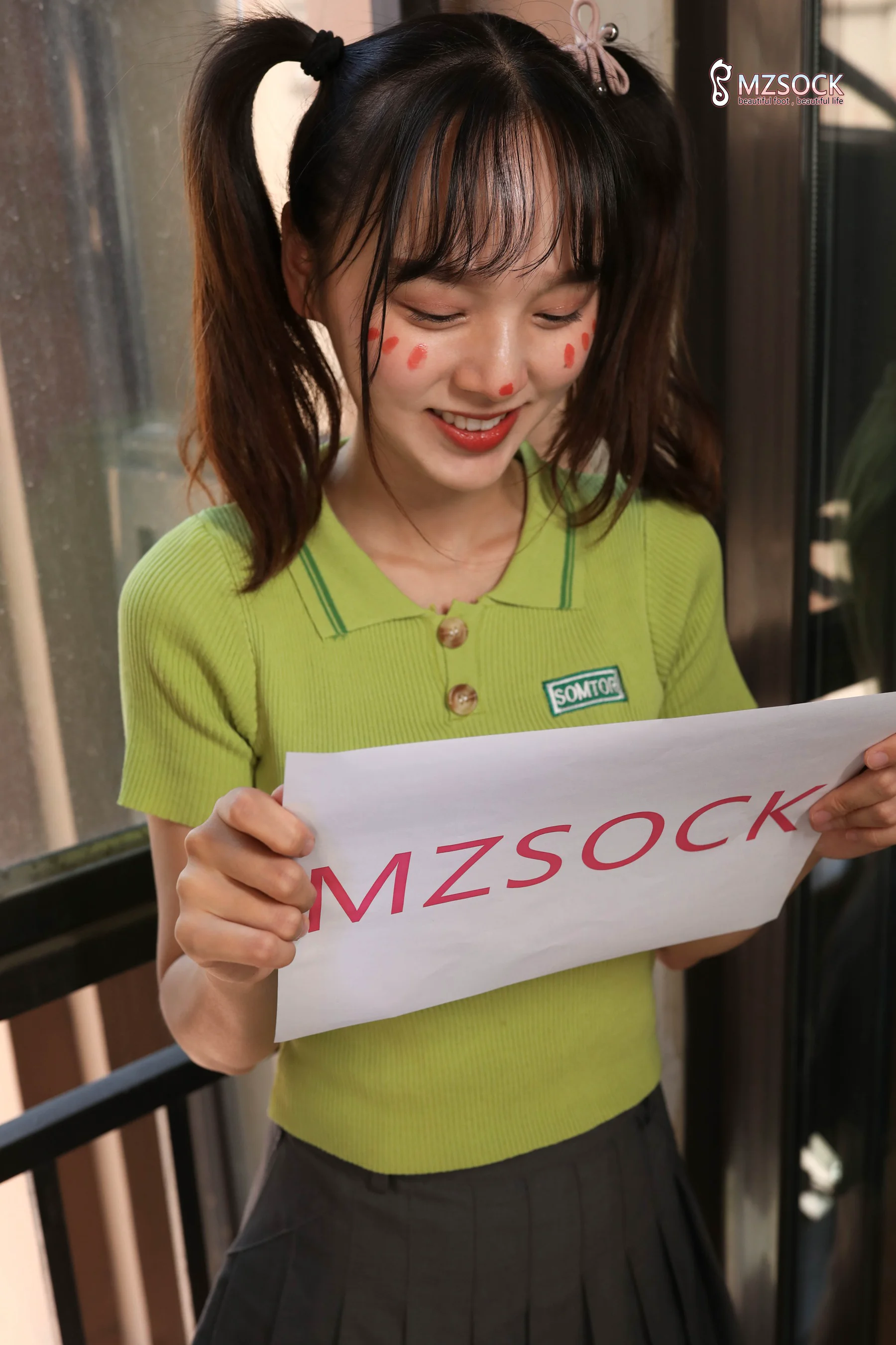 [IMZSOCK爱美足] No.170 悦悦 - 爱照片