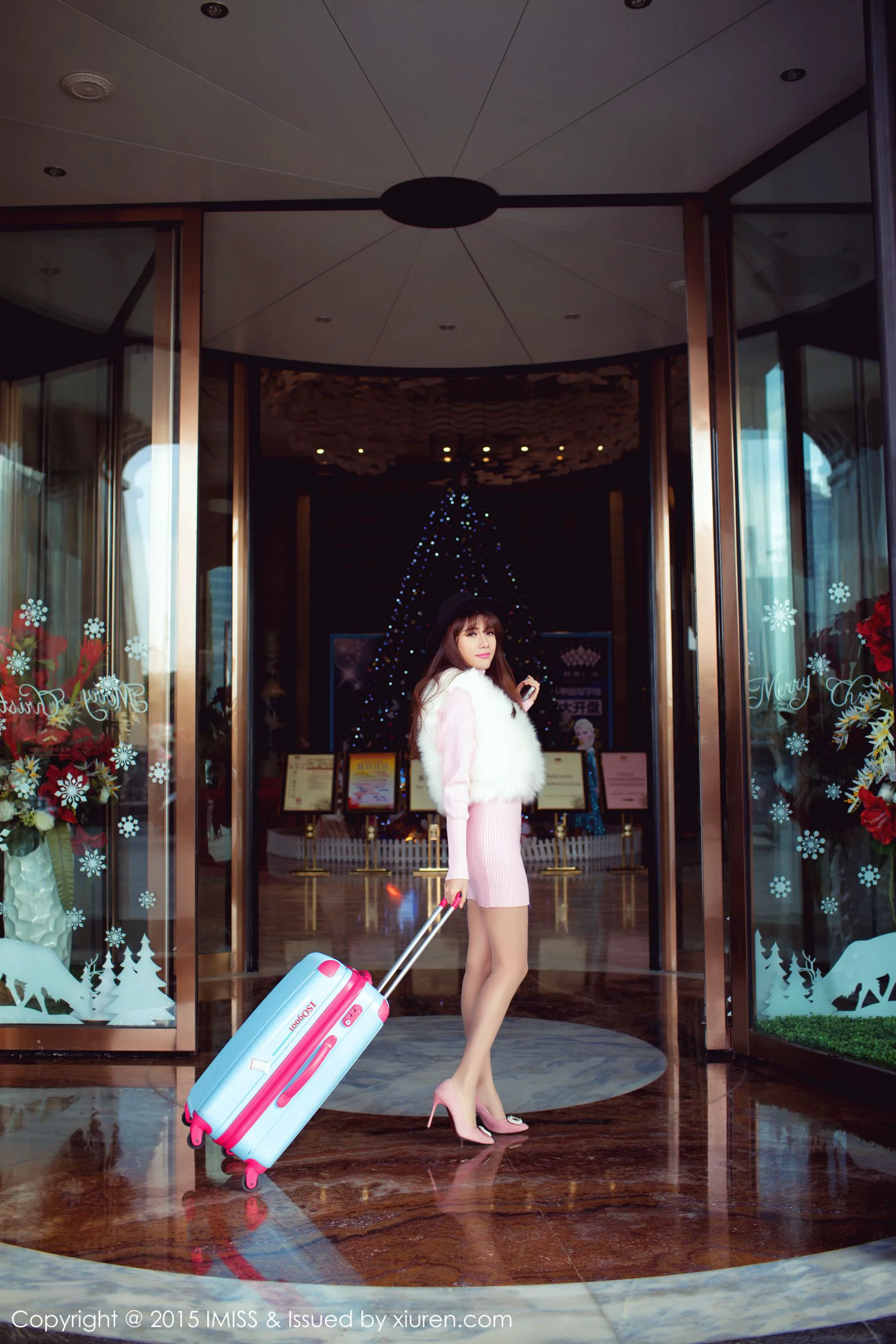 气质美女@Sandy陈天扬 《同程旅拍》 [爱蜜社IMiss] Vol.011 写真集 - 爱照片