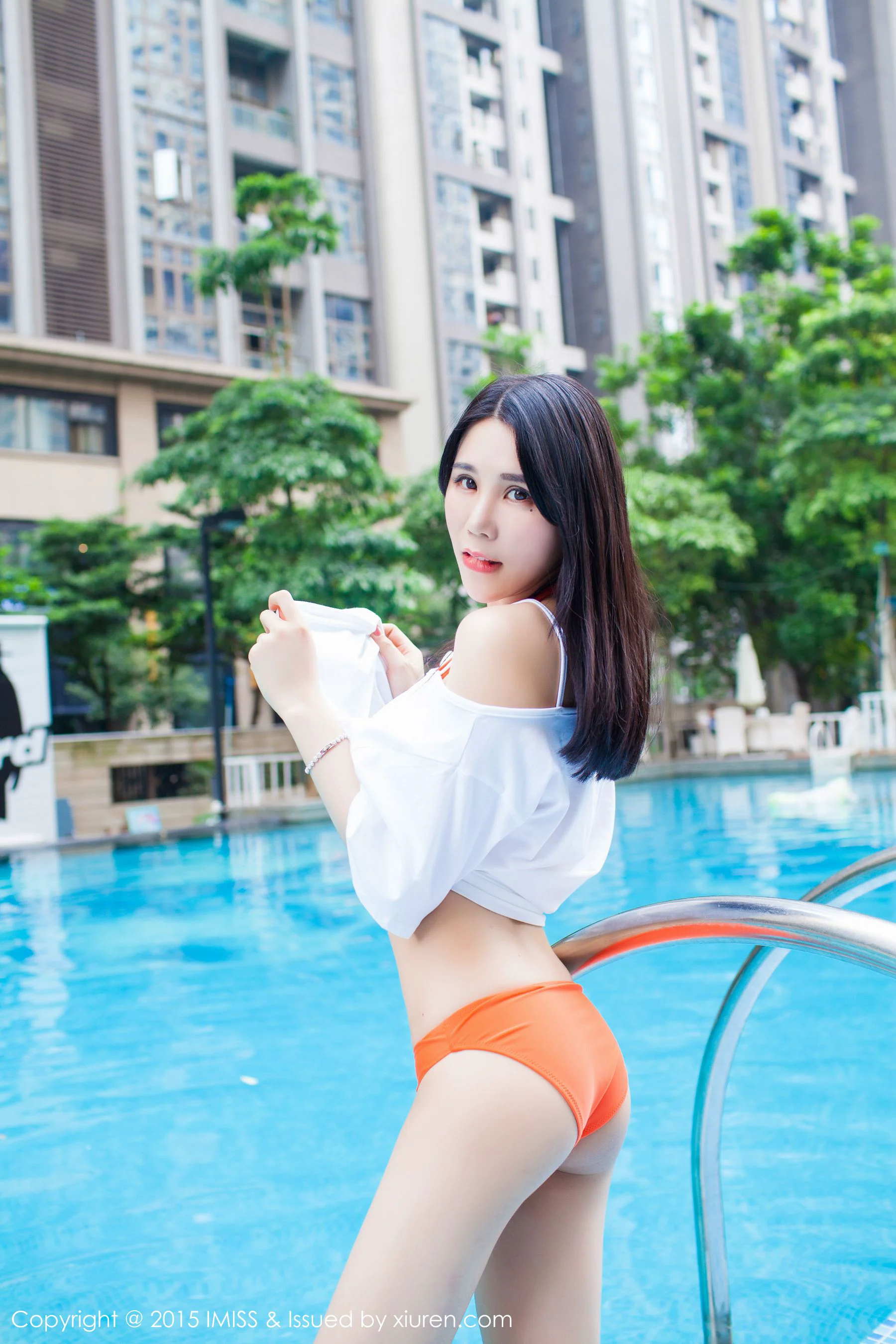 林恩芝alu《清新外拍》 [爱蜜社IMiss] Vol.048 写真集 - 爱照片