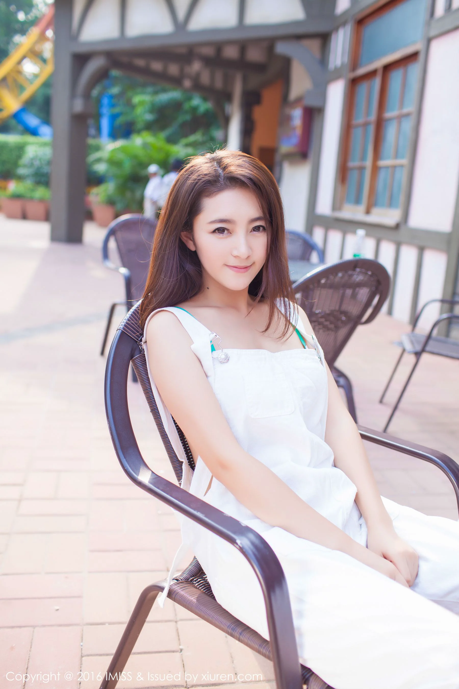 夏茉GIGI《2套服饰街拍》 [爱蜜社IMiss] Vol.066 写真集 - 爱照片