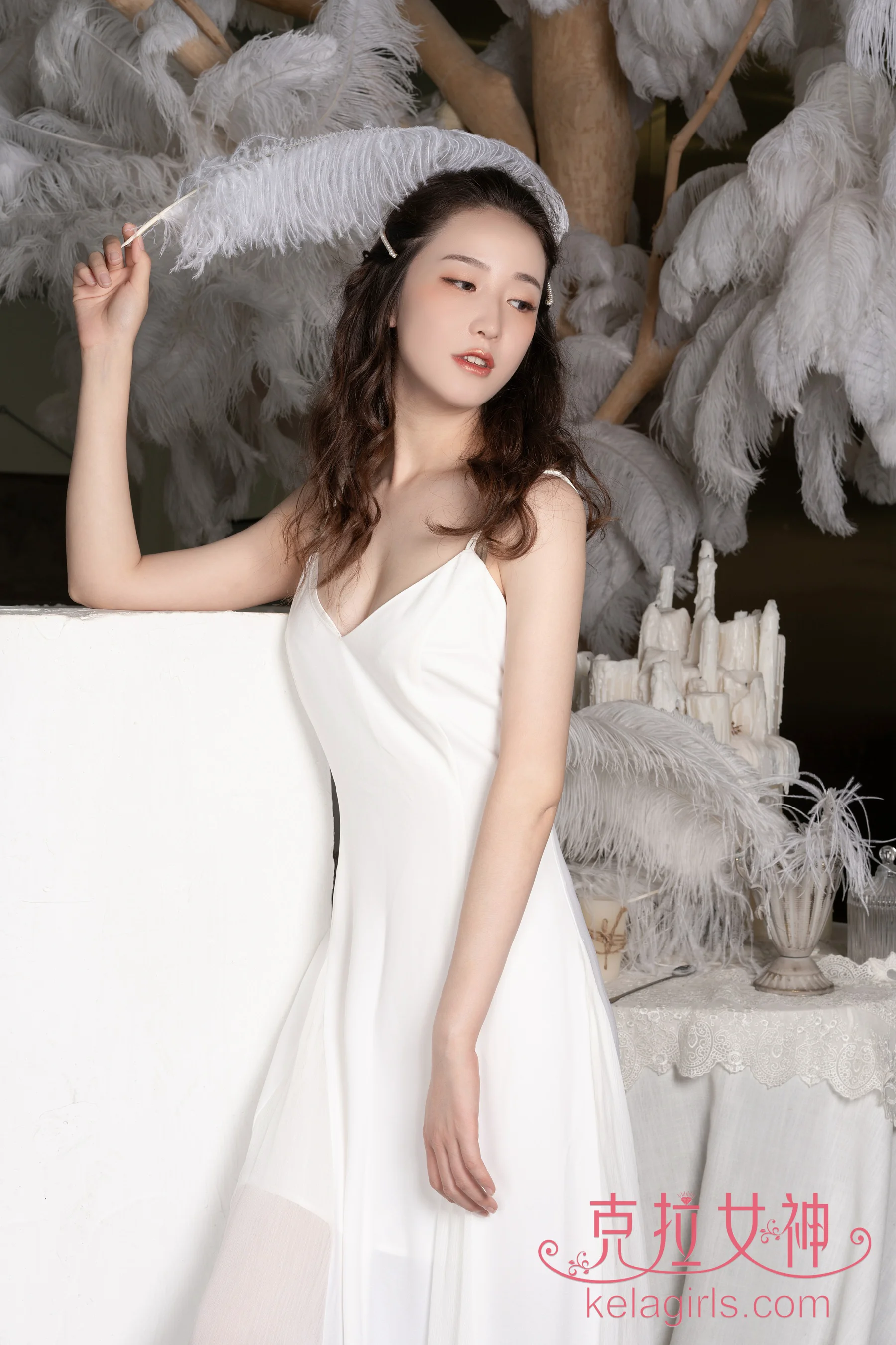 [KeLaGirls克拉女神] 暗黑系美脚 杨暖 - 爱照片