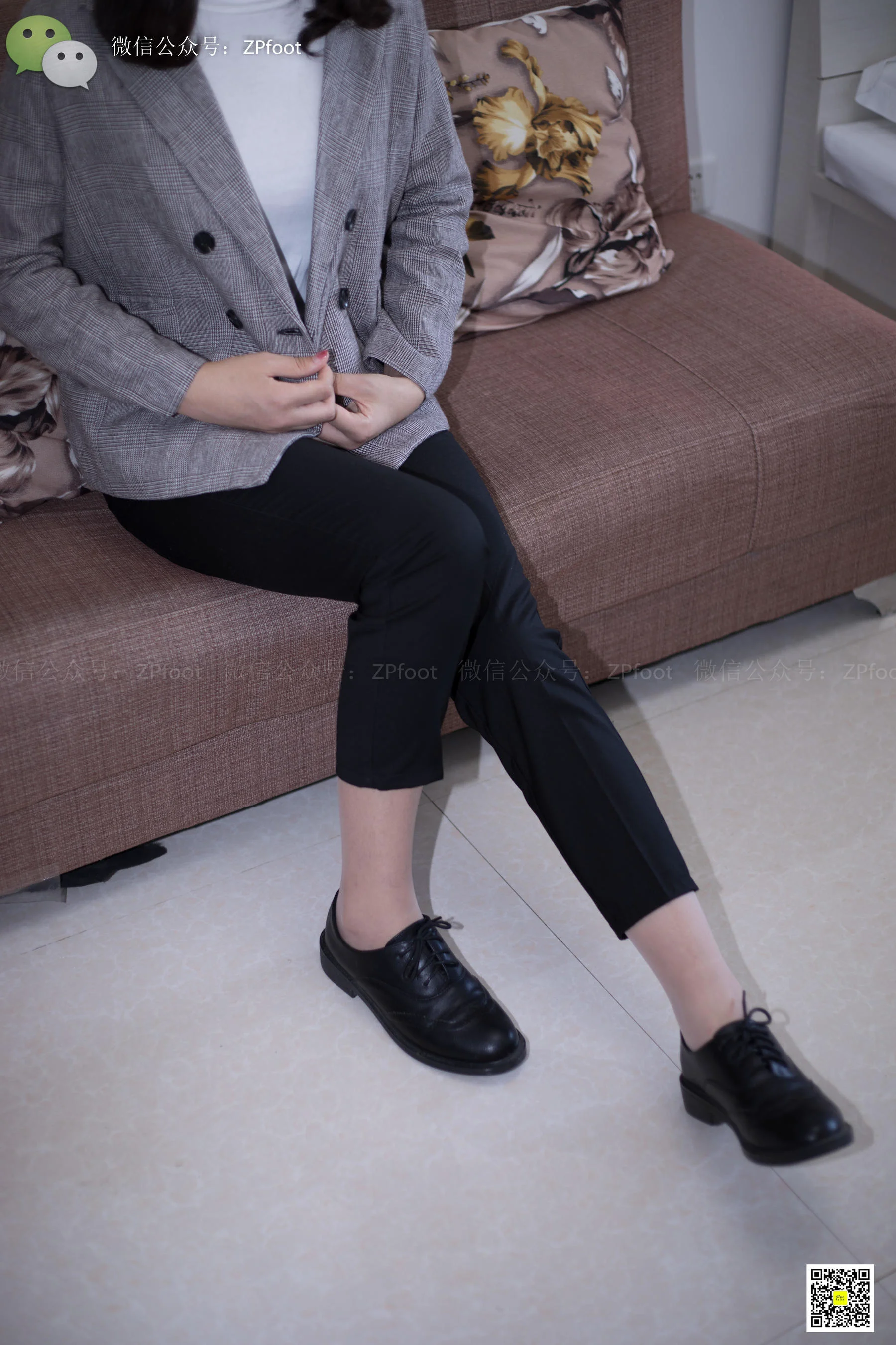 [山茶摄影LSS] NO.053 正装.肉丝 写真套图 - 爱照片