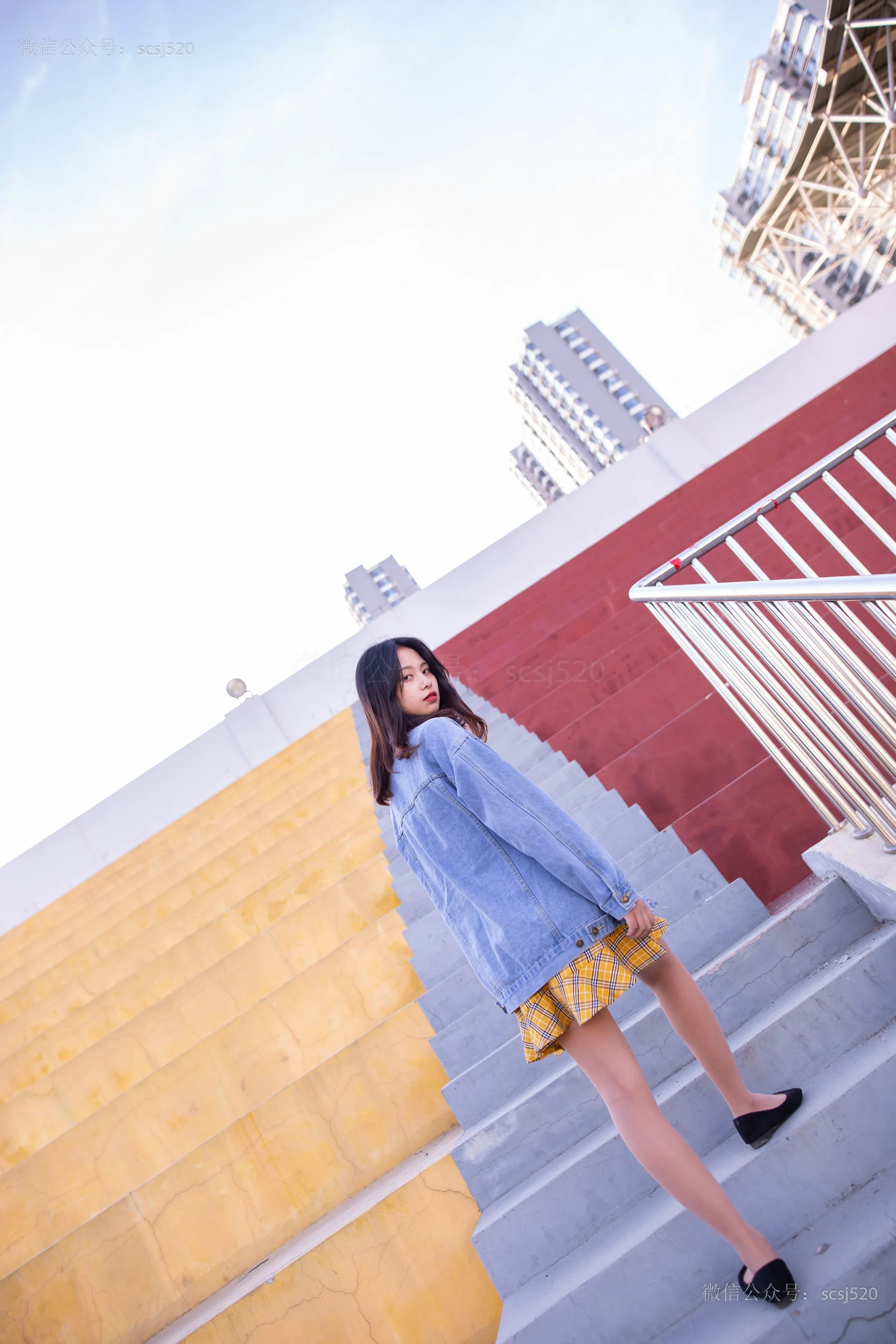 [山茶摄影LSS] NO.107 美不美，看大腿 写真套图 - 爱照片