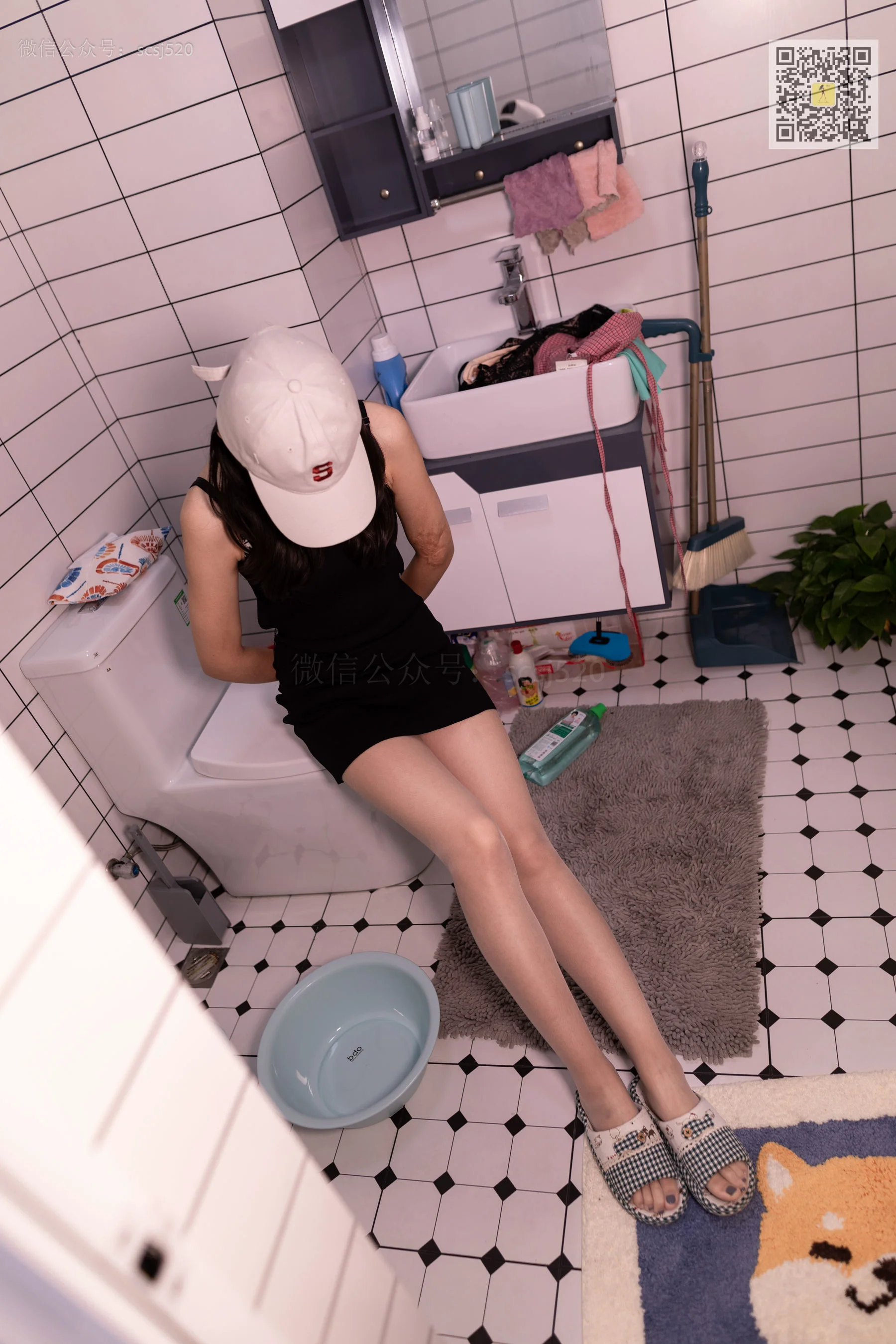 [山茶摄影LSS] NO.283 小鹿 – 洗脚 - 爱照片