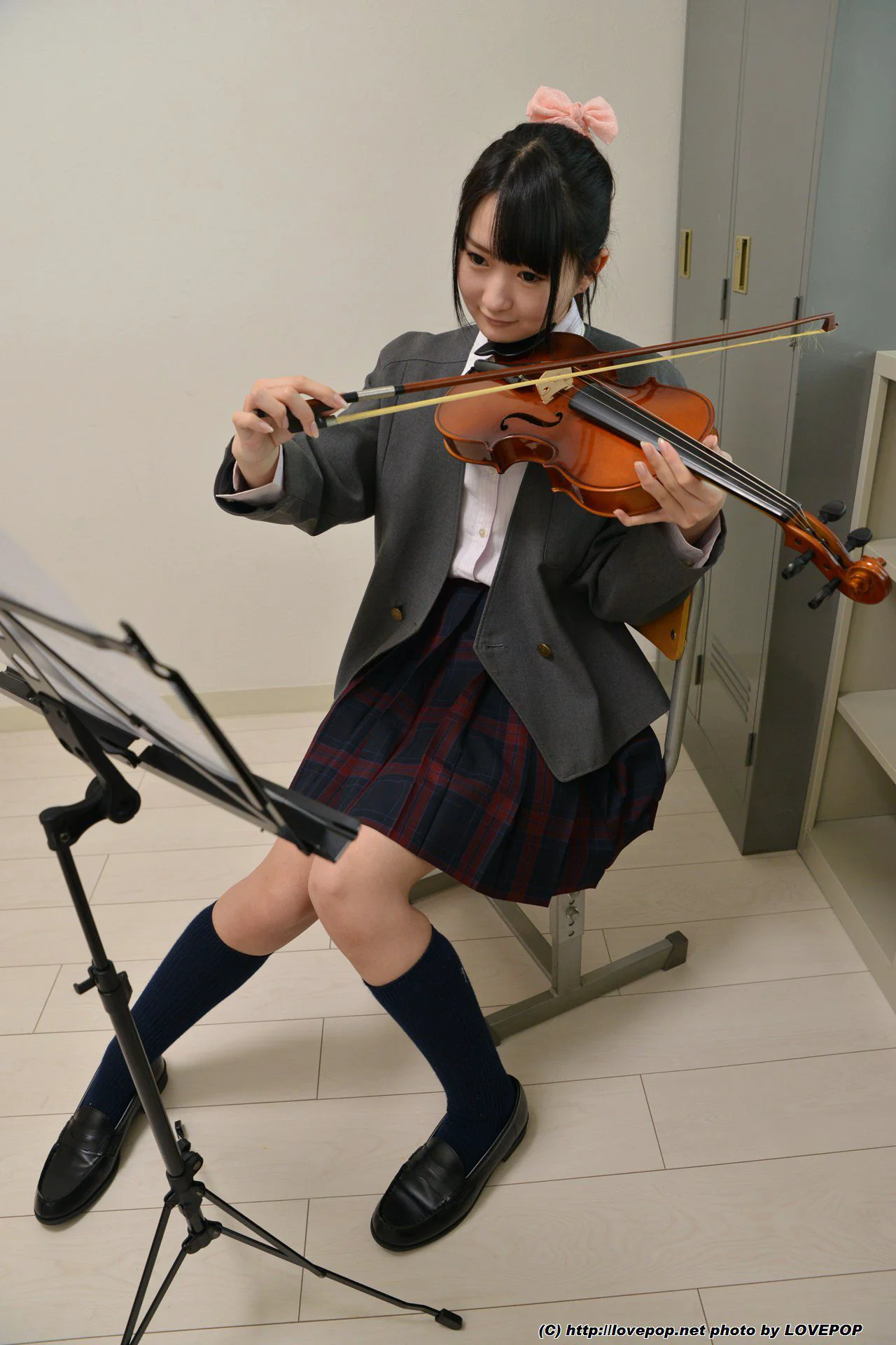 みなみ愛星 Airu Minami 小提琴少女 Set4 [LovePop] 写真集 - 爱照片