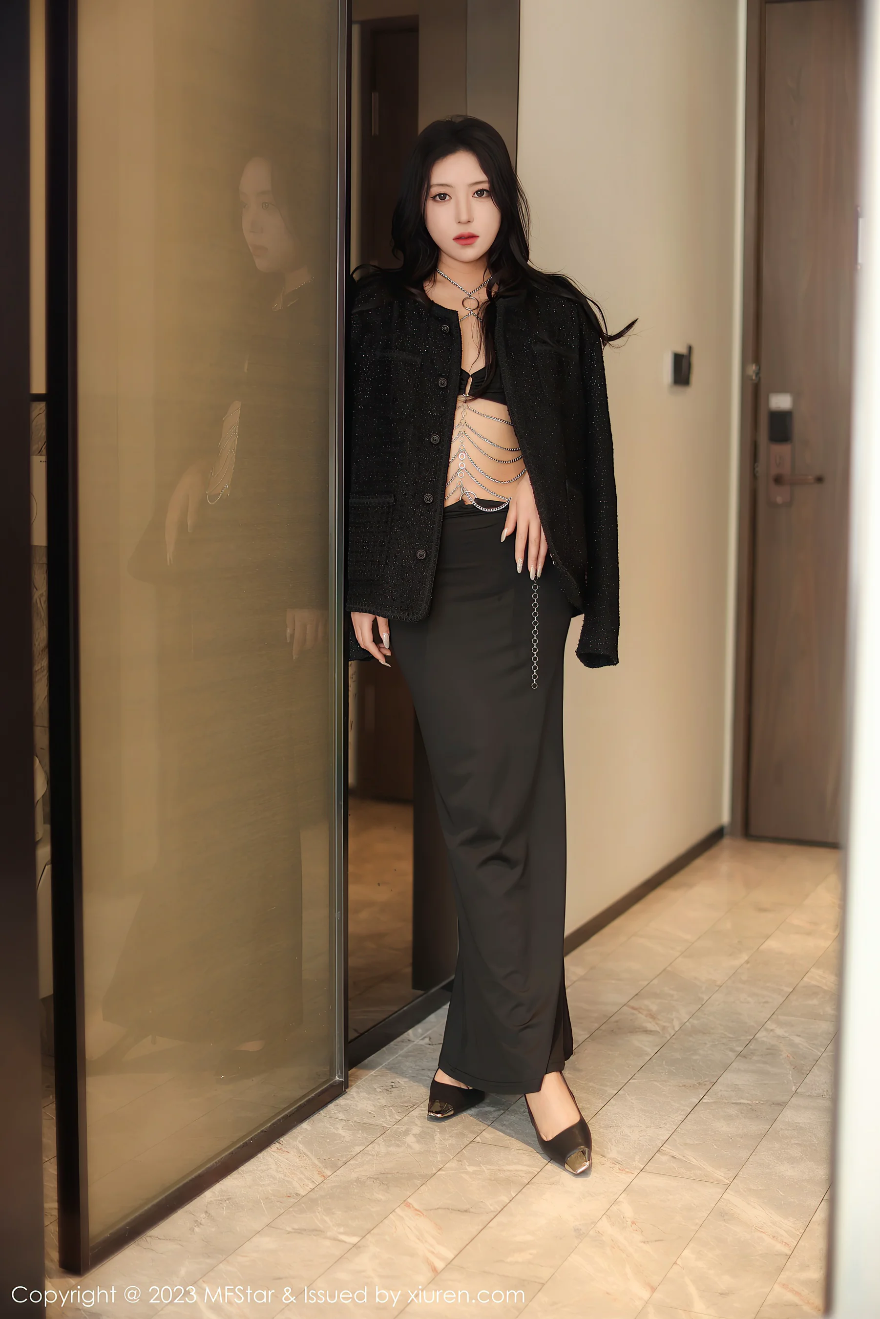 [MFStar模范学院] VOL.583 露露luncy 美臀妩媚 - 爱照片
