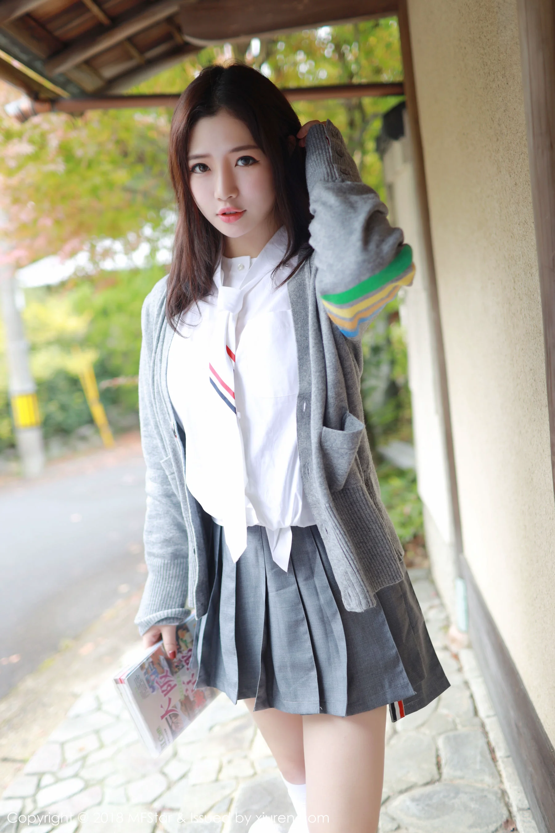 徐cake《户外学院风系列》 [模范学院MFStar] Vol.162 写真集 - 爱照片
