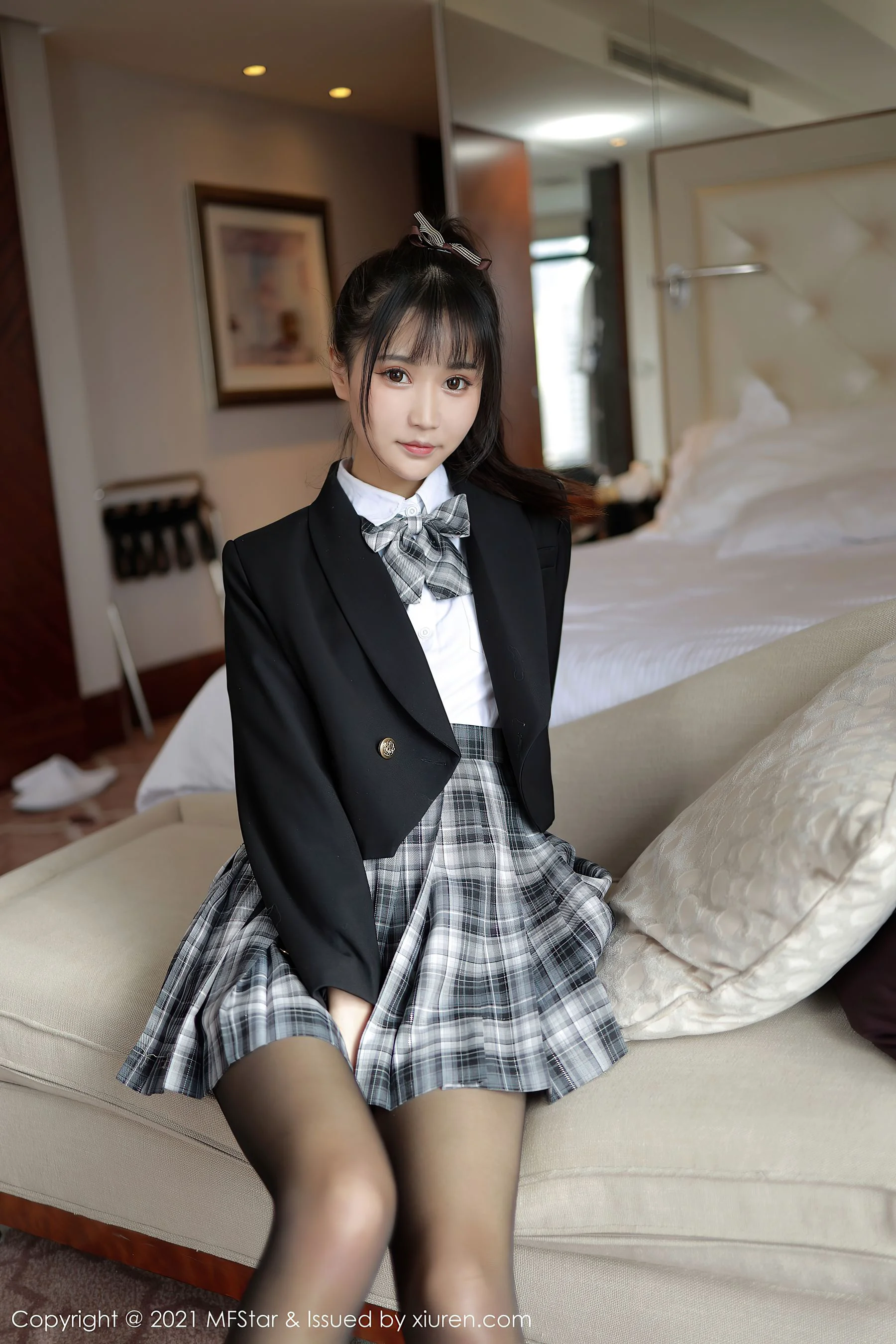 [模范学院MFStar] VOL.439 小果冻儿 – 格子JK制服系列 - 爱照片
