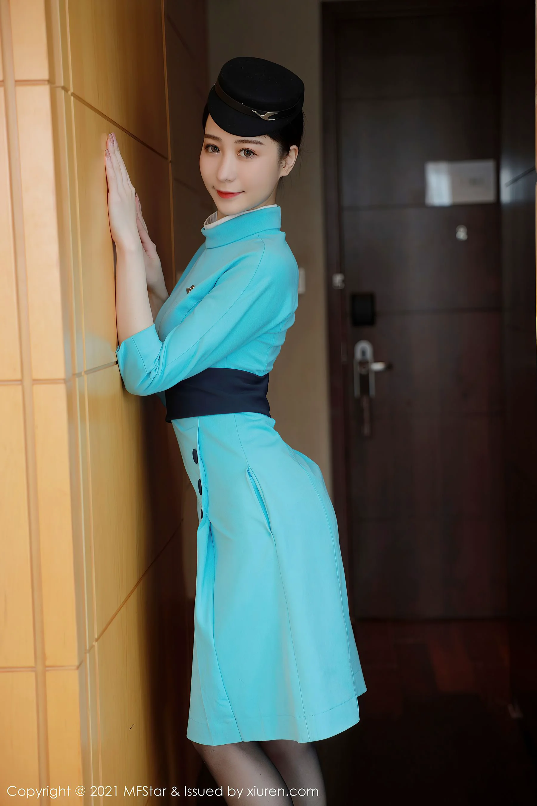 [模范学院MFStar] Vol.455 水水er – 典雅端正的空姐制服系列 - 爱照片