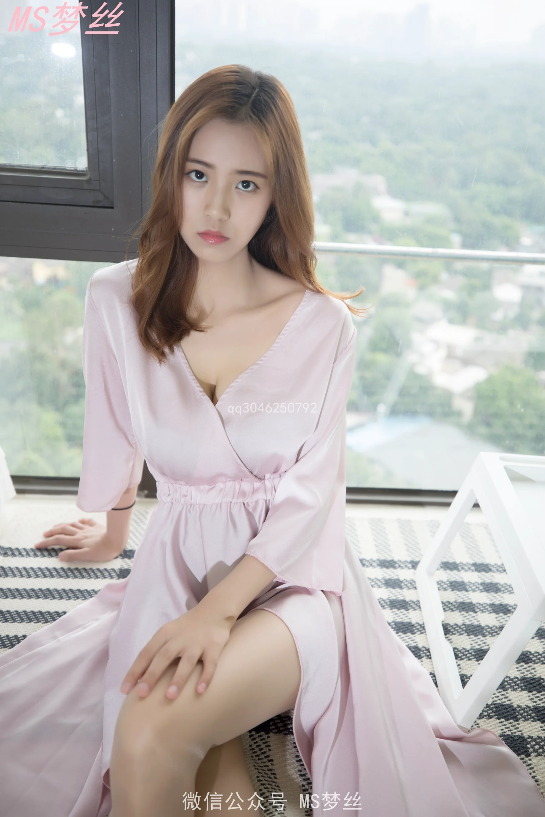 [MSLASS梦丝女神] No.004 主播寒霜 - 爱照片