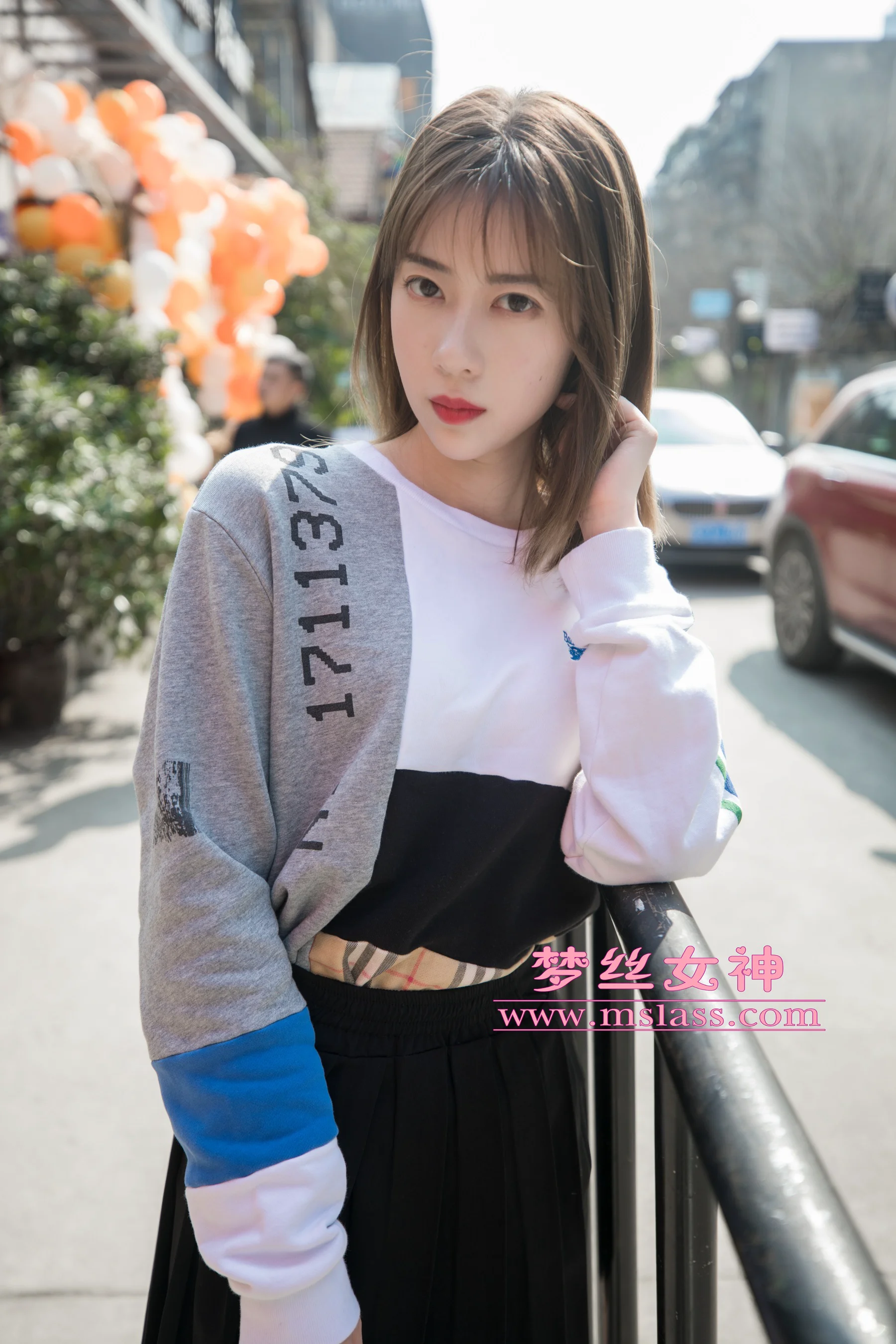 [MSLASS梦丝女神] No.012 苏沐 笔直细腿 - 爱照片