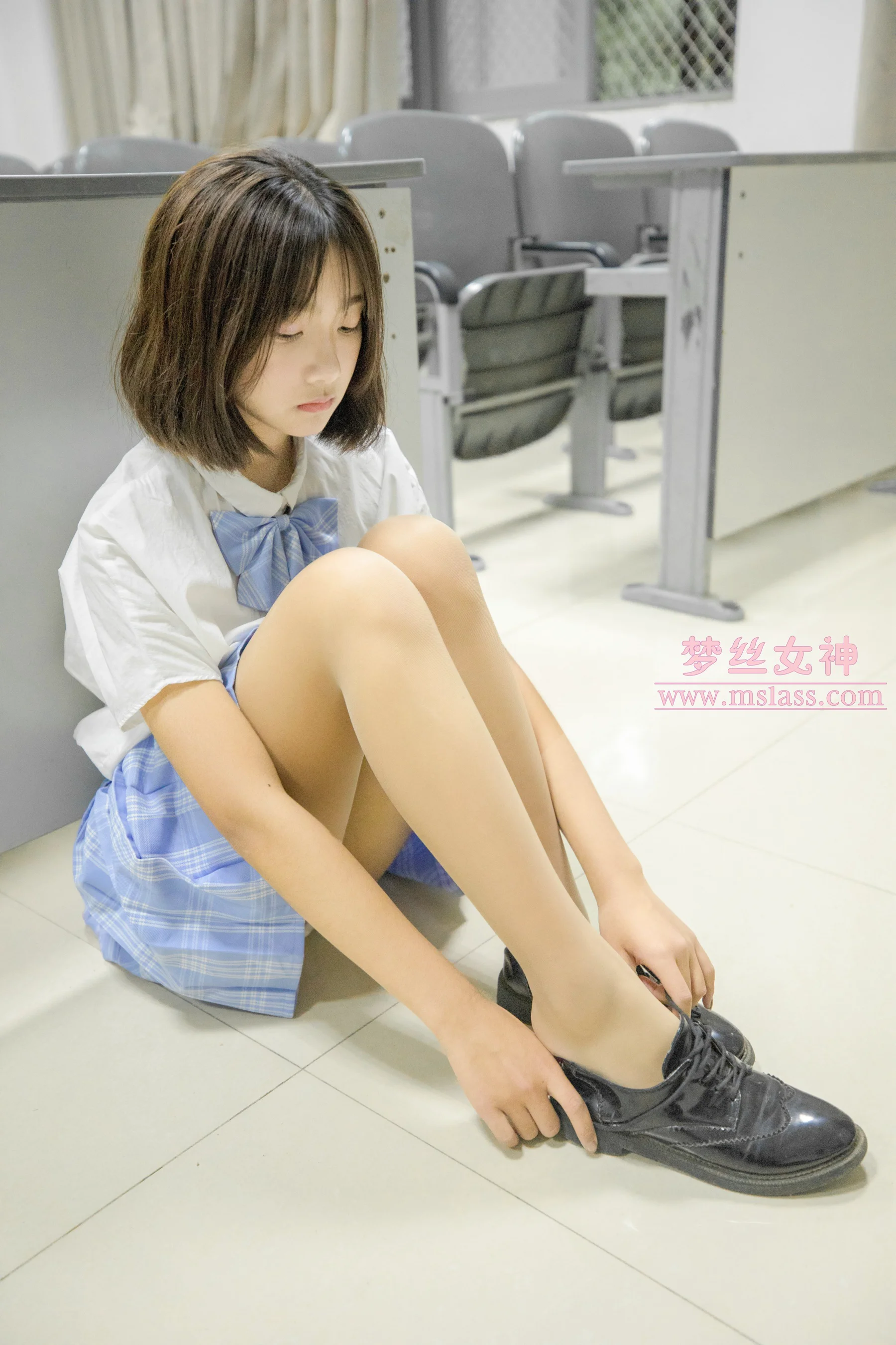 [MSLASS梦丝女神] No.022 洛洛 梦幻学记 - 爱照片