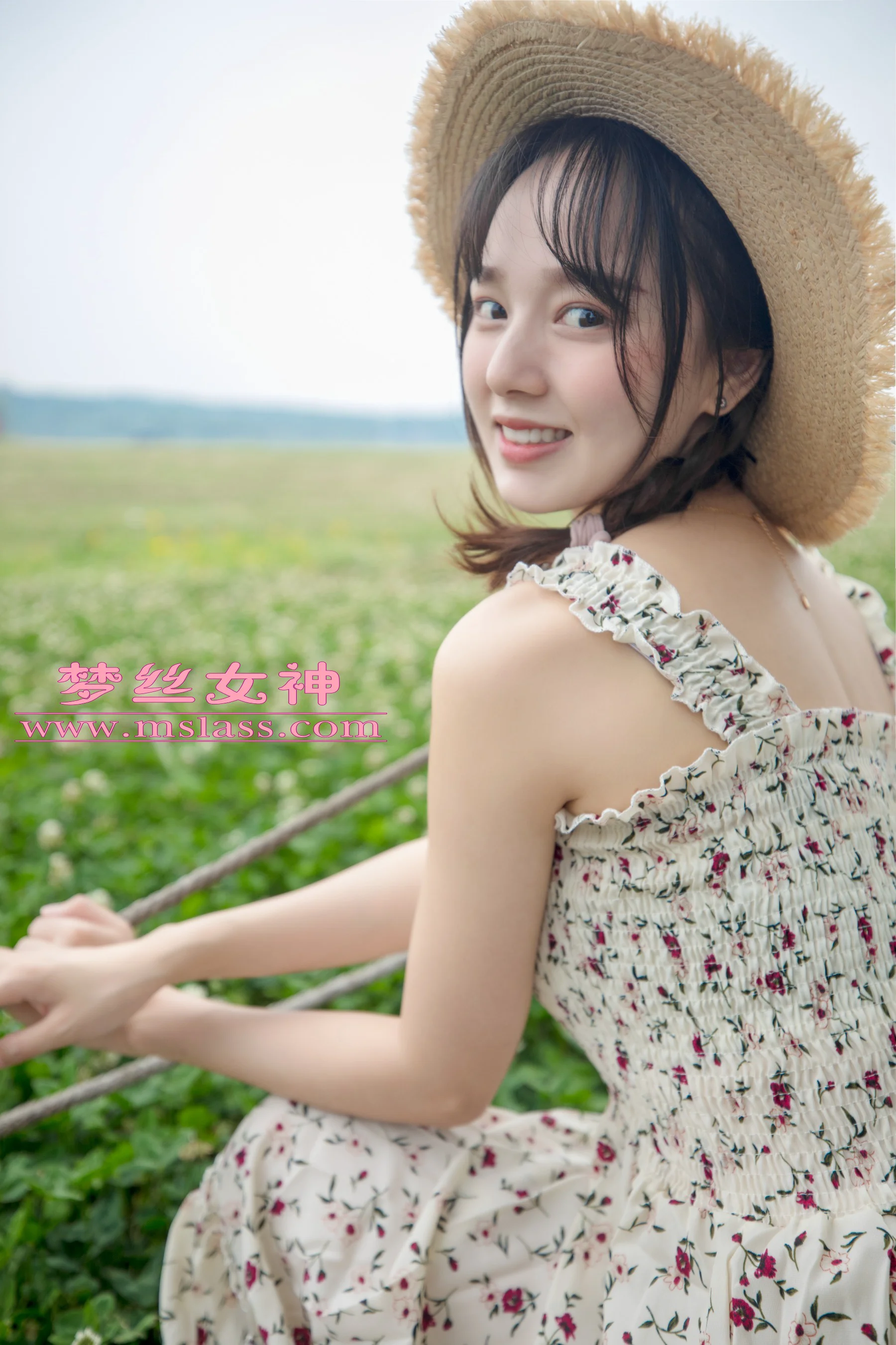 [MSLASS梦丝女神] No.025 玥玥 田园的萌妹 - 爱照片