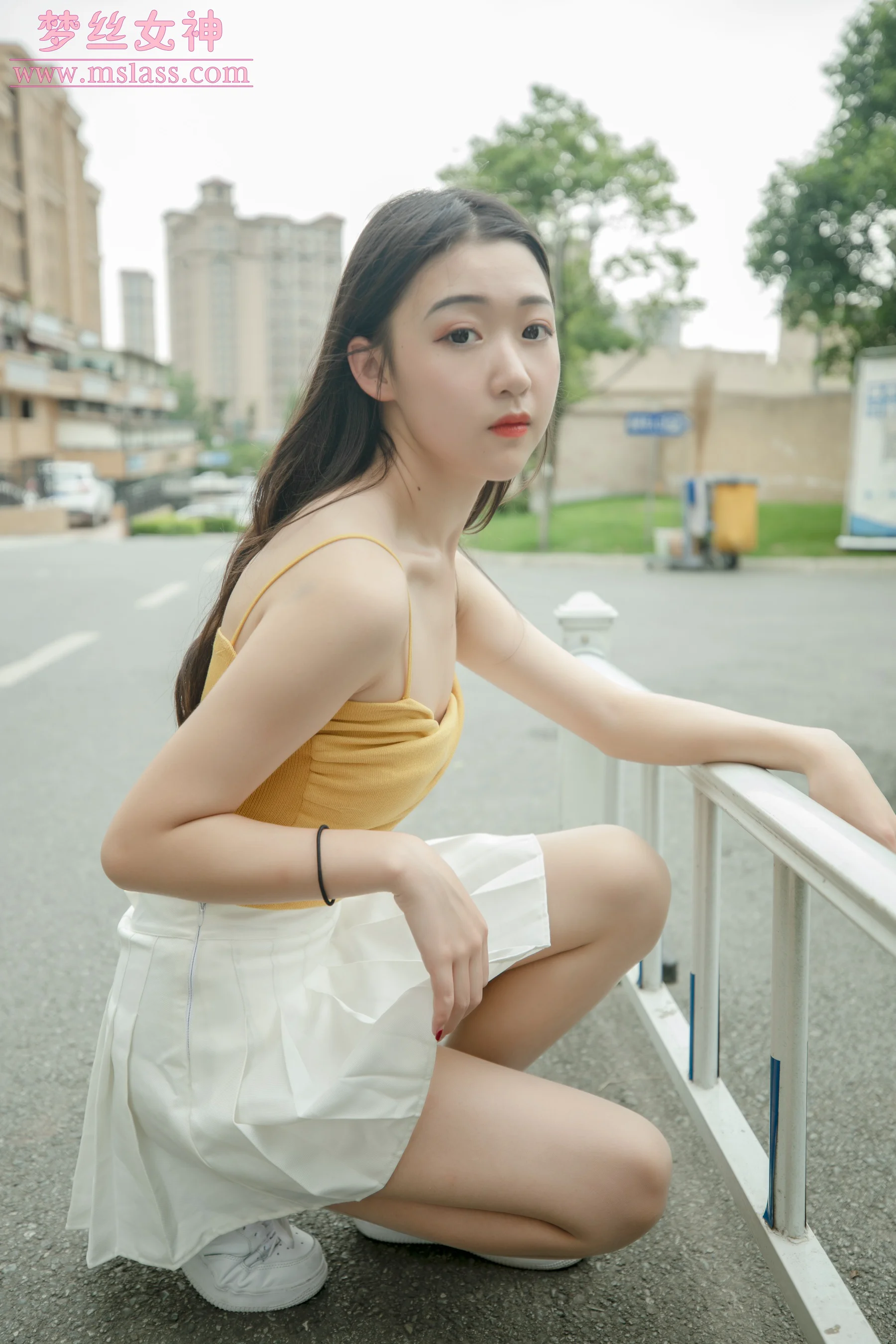 [MSLASS梦丝女神] No.043 兮兮 庄园的小甜心 - 爱照片