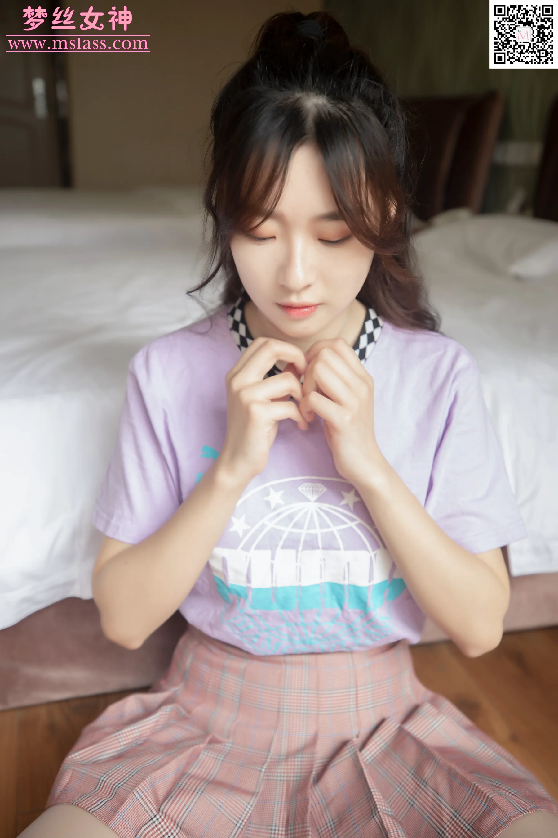 [MSLASS梦丝女神] No.071 刘佳 笔直的丝袜腿 - 爱照片