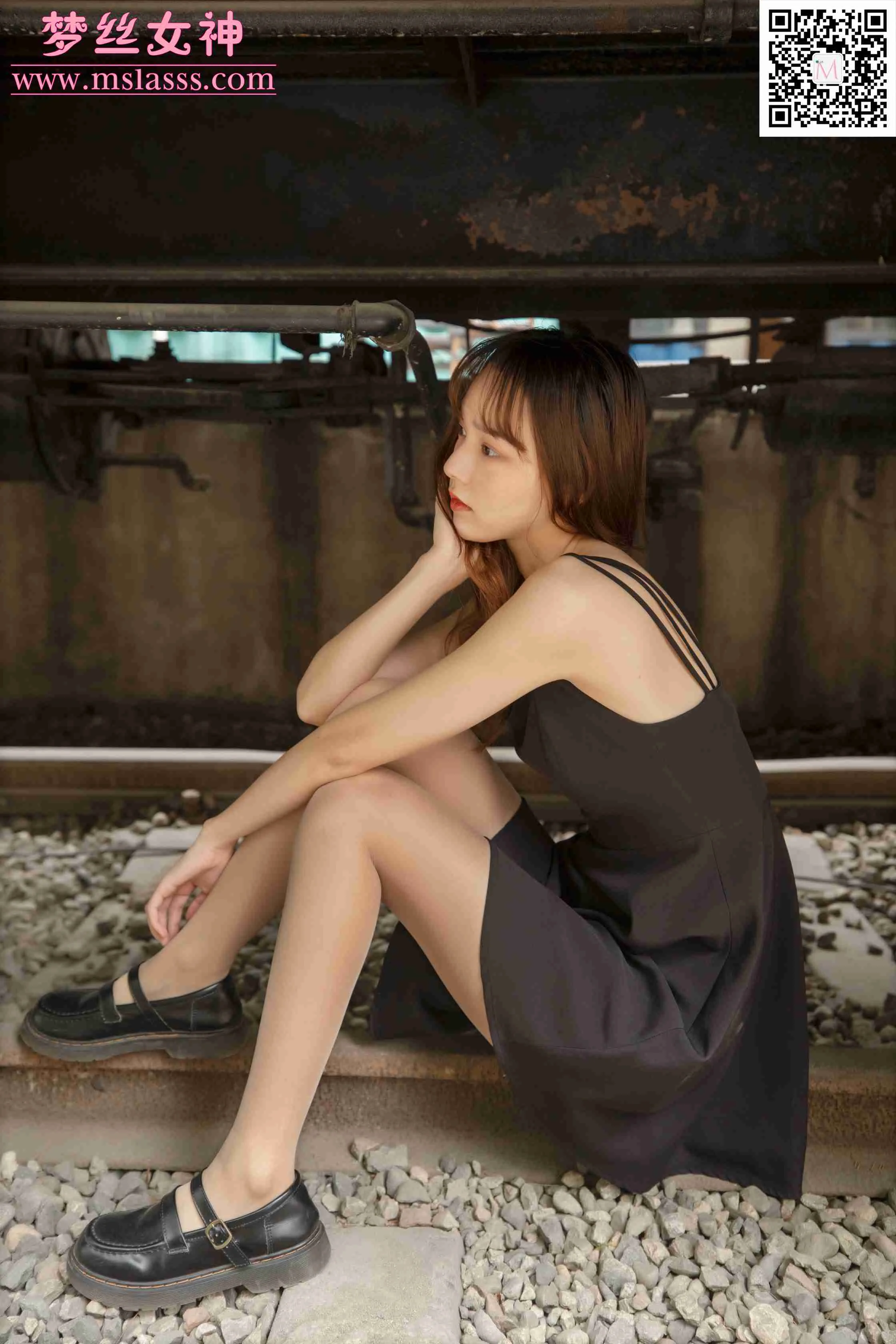 [MSLASS梦丝女神] No.123 玥玥 火车超自然系 - 爱照片