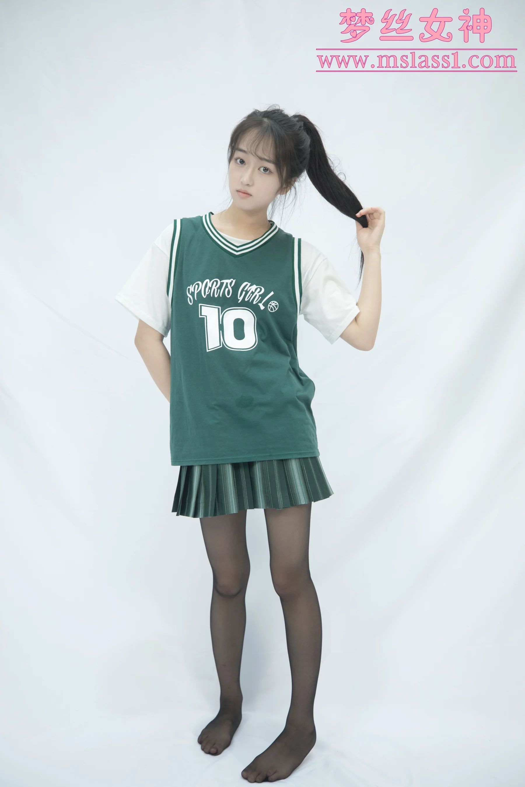 [MSLASS梦丝女神] No.164 王娇娇 球衣黑丝 - 爱照片