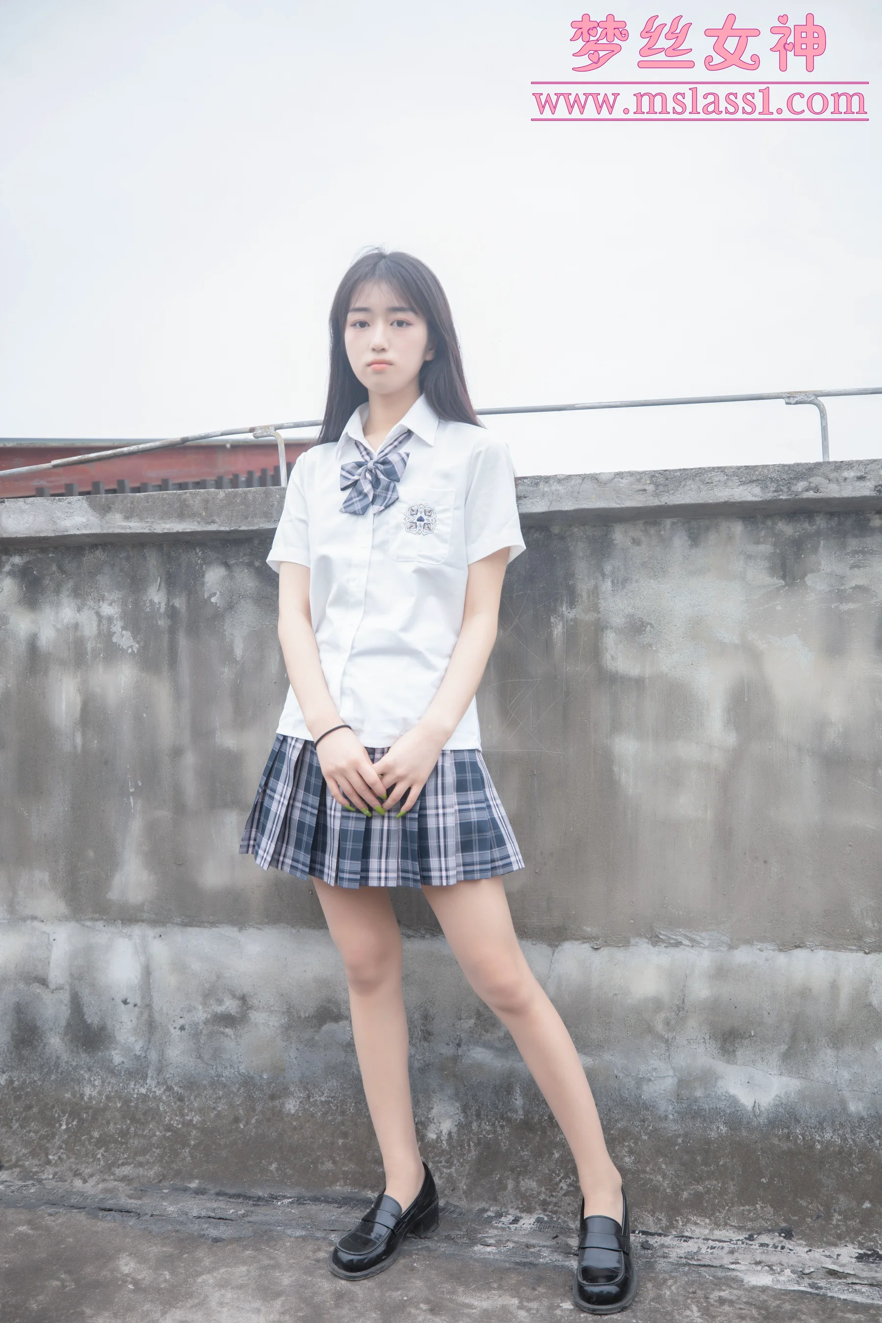 [MSLASS梦丝女神] No.166 王娇娇 天台JK少女 - 爱照片