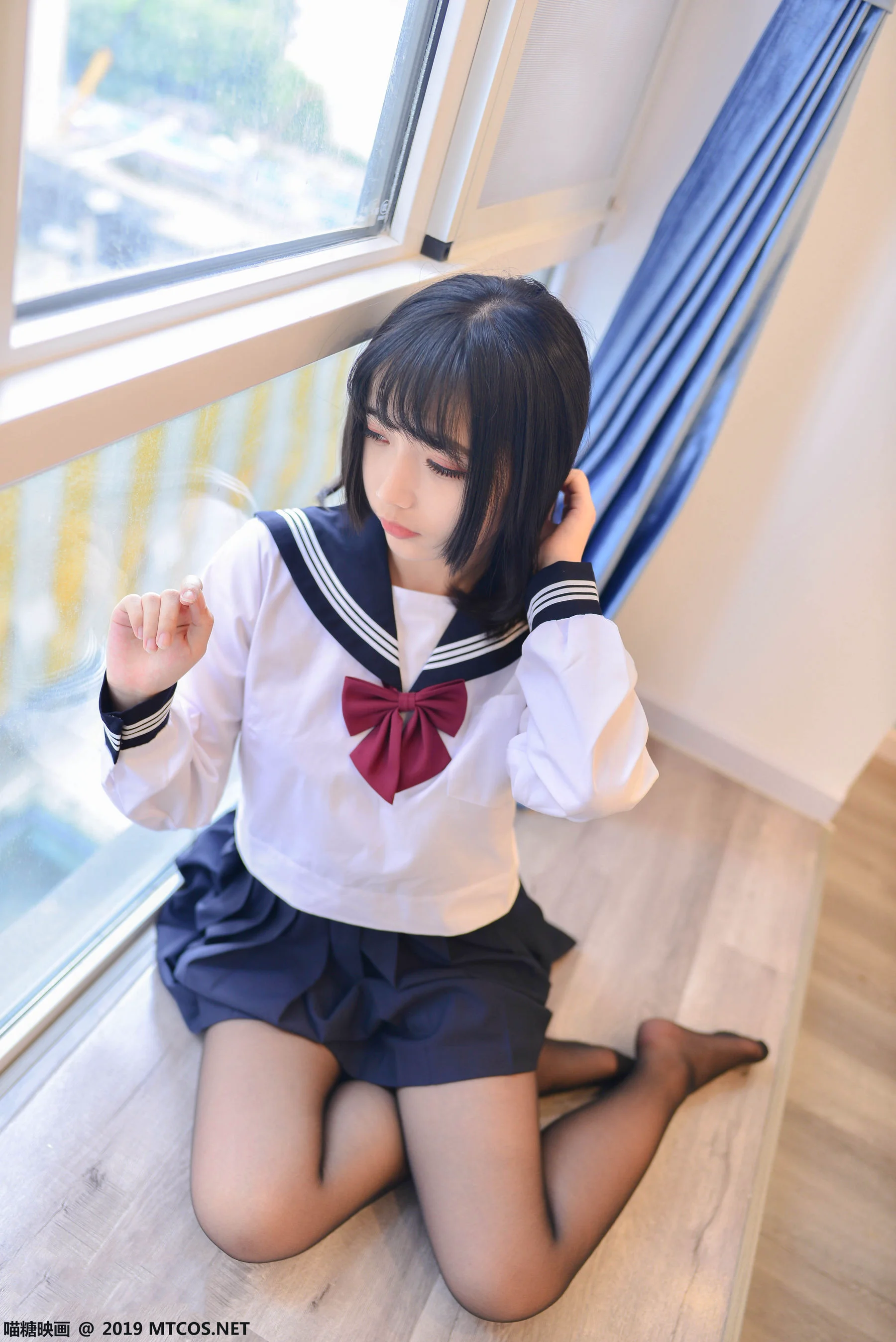《制服下的死水库》 [喵糖映画] VOL.064 写真集 - 爱照片