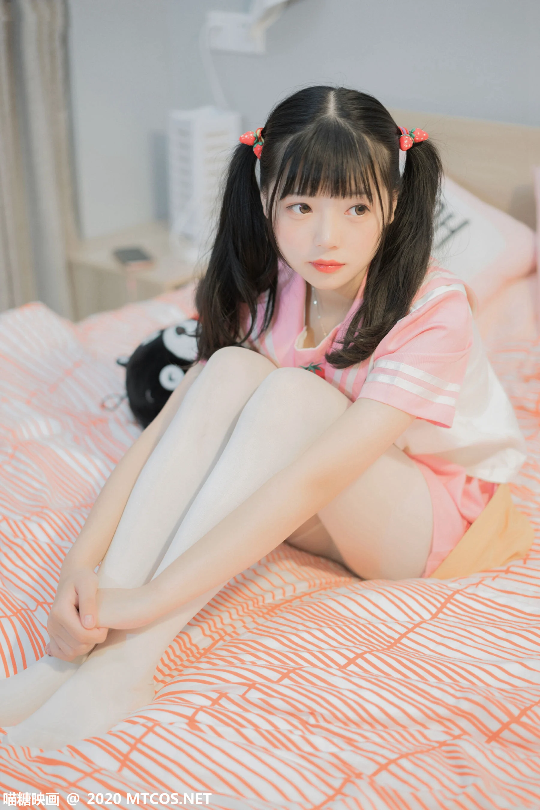 [喵糖映画] VOL.218 《草莓妹妹》 写真集 - 爱照片