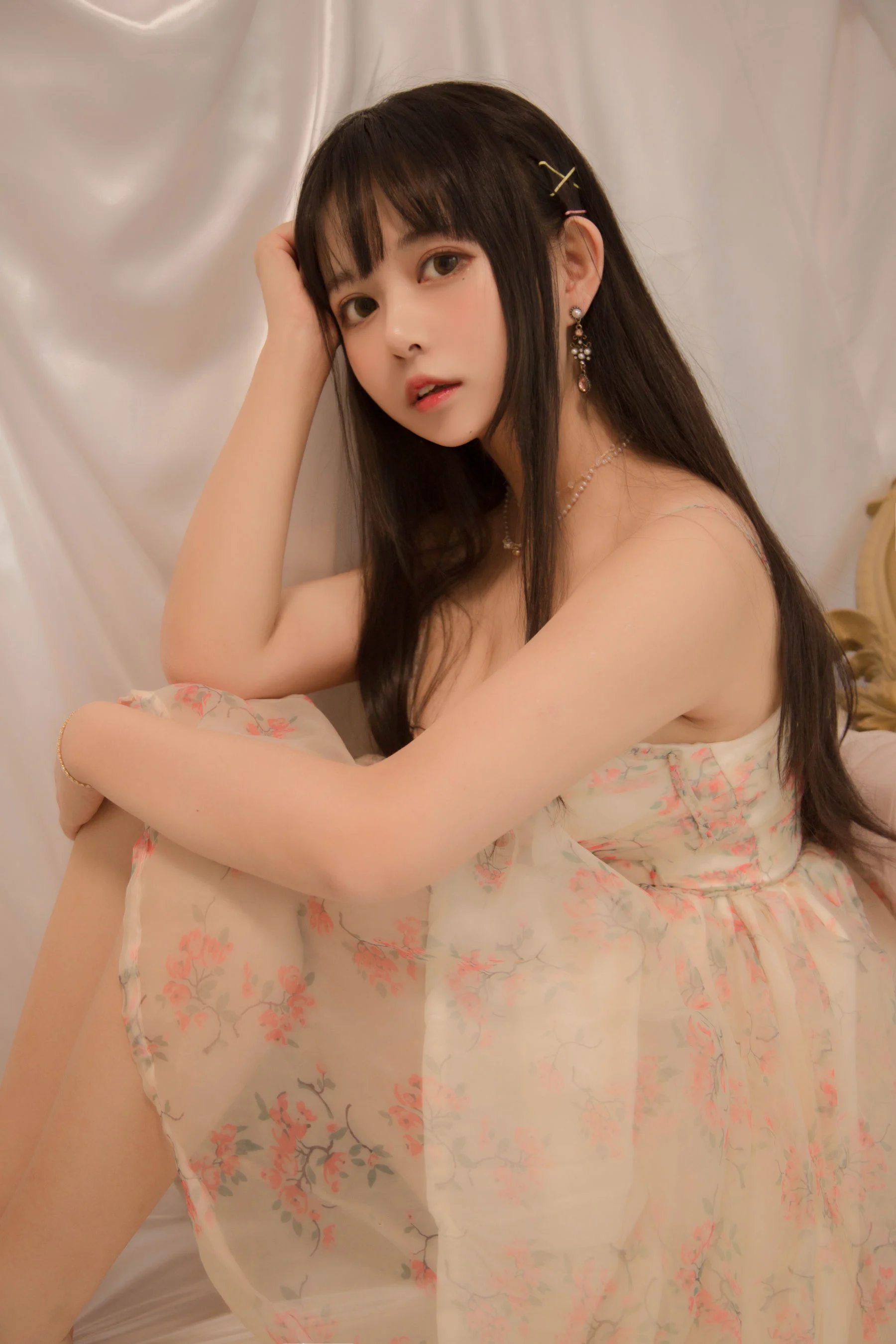 [喵糖映画] VOL.287 少女心事 写真集 - 爱照片