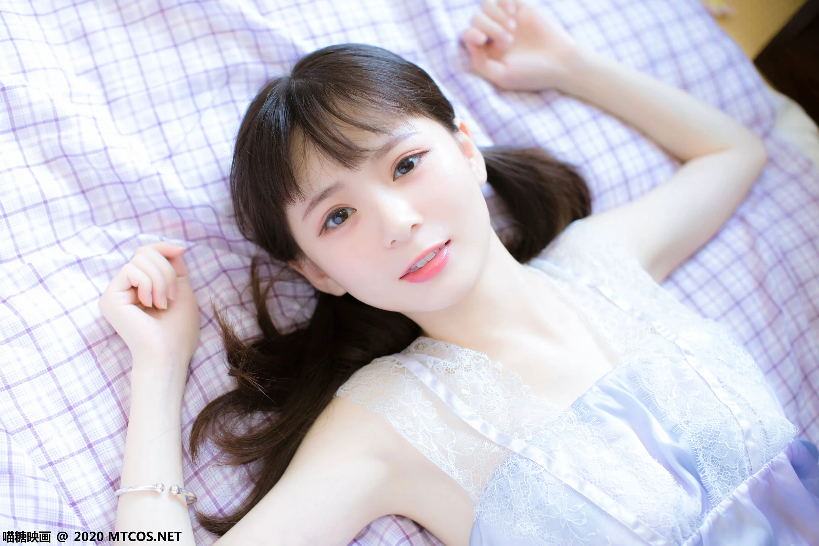 [喵糖映画] VOL.321 蓝色私房 写真套图 - 爱照片
