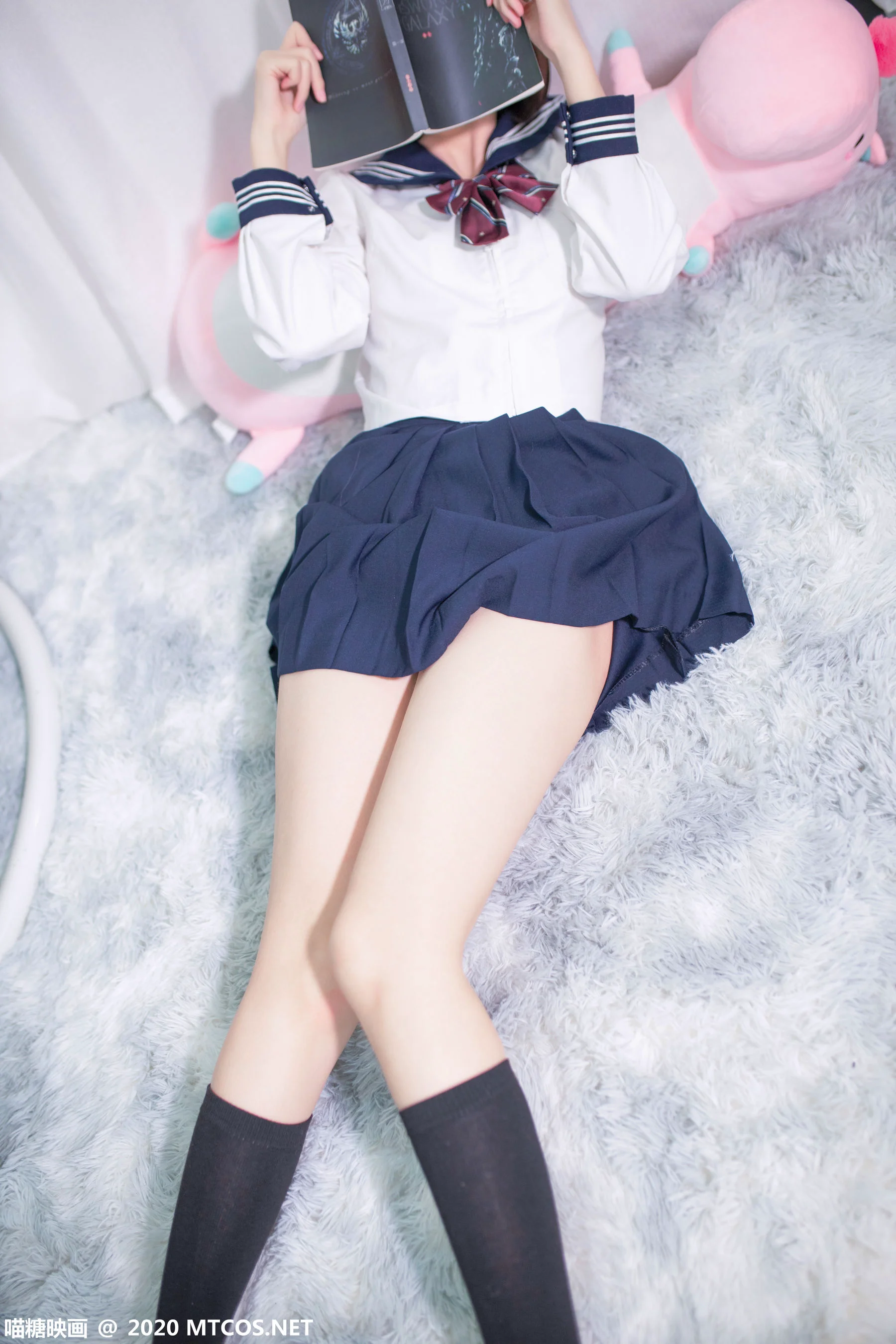 [喵糖映画] VOL.349 居家JK制服 写真套图 - 爱照片