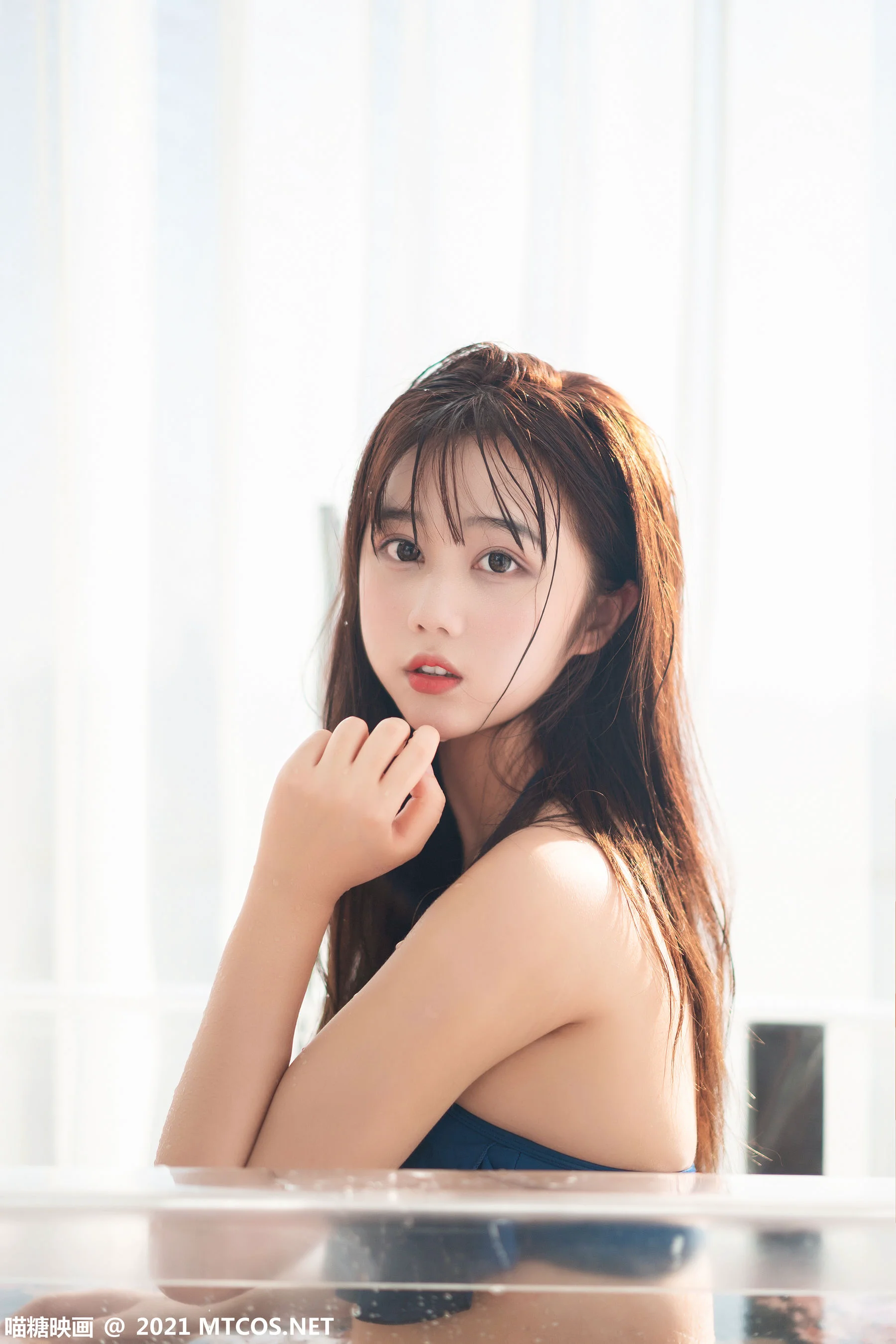 [喵糖映画] VOL.361 夏日沐浴 写真套图 - 爱照片