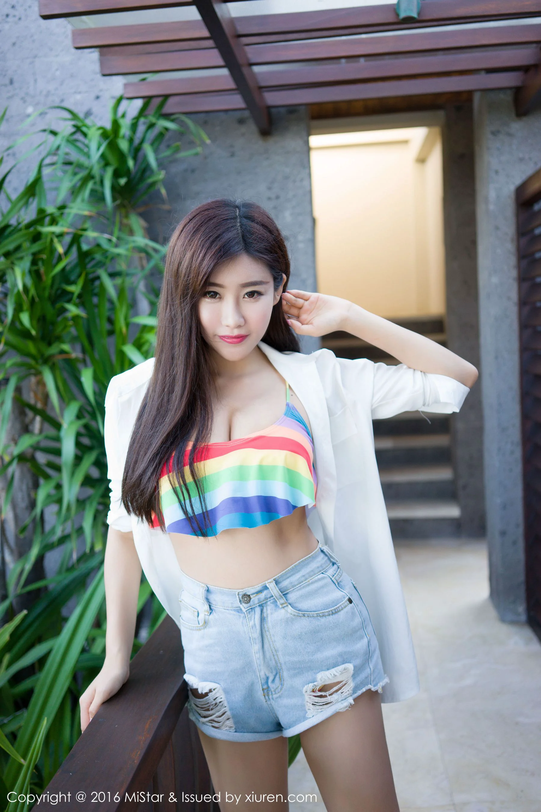 程小烦不烦《巴厘岛旅拍》2套性感泳装 [魅妍社MiStar] Vol.095 写真集 - 爱照片