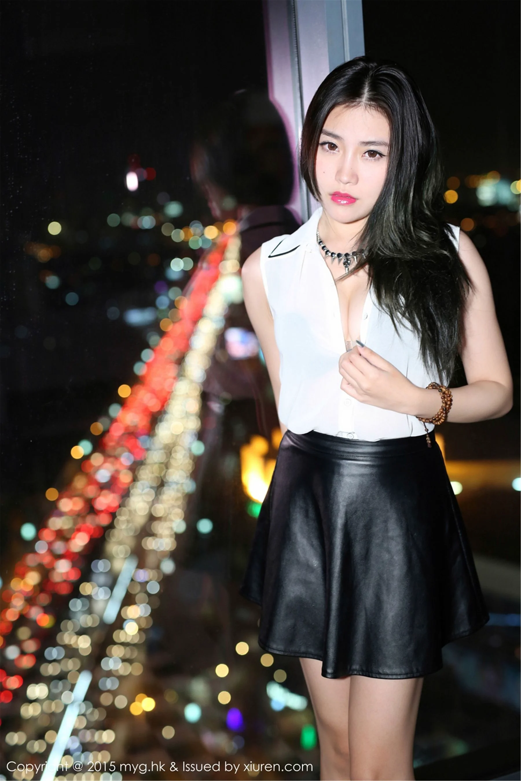 许诺Sabrina《泰国旅拍》性感内衣+圣诞装 [美媛馆MyGirl] Vol.090 写真集 - 爱照片