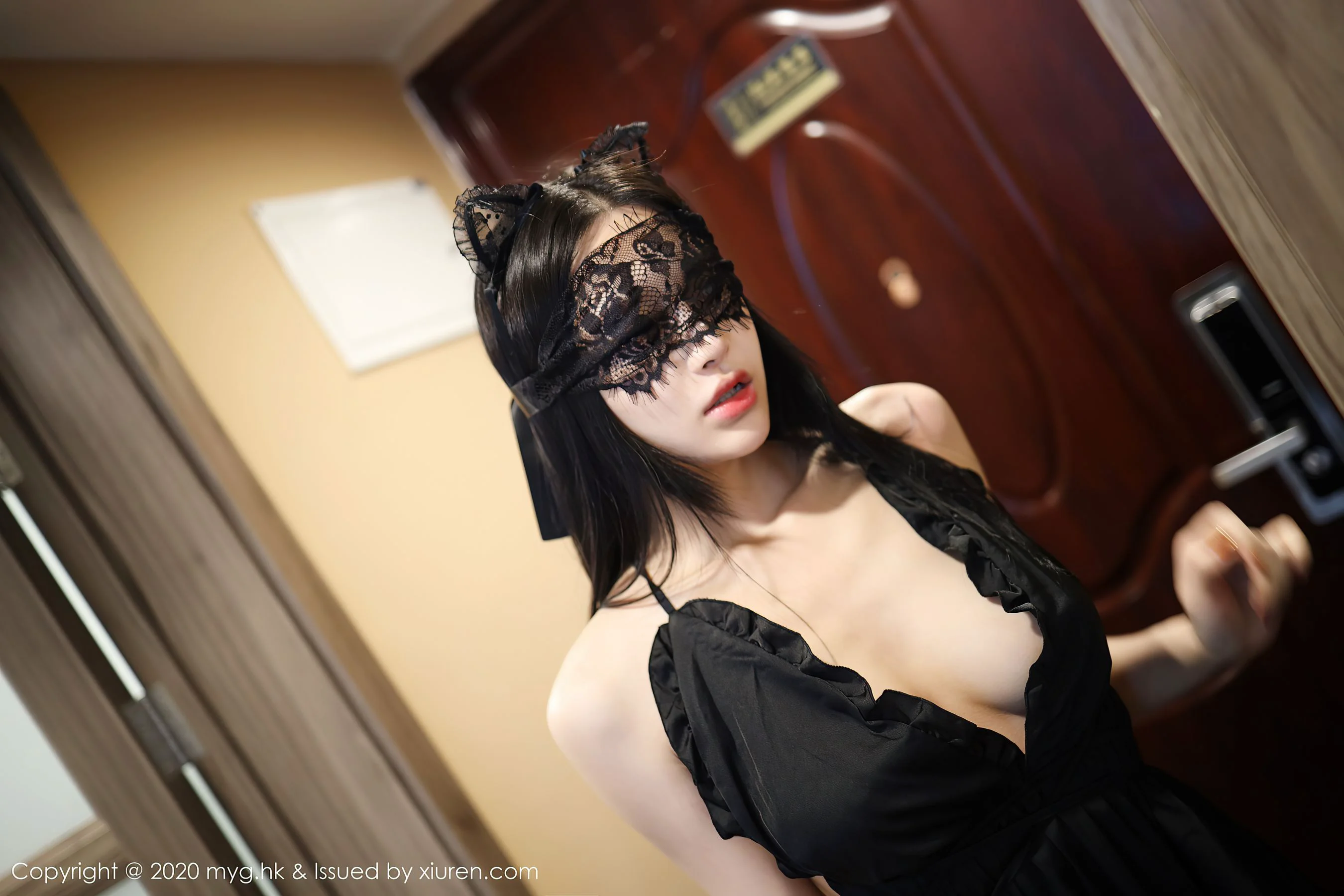 [美媛馆MyGirl] Vol.457 唐琪儿 – 黑色吊裙丝袜主题 - 爱照片