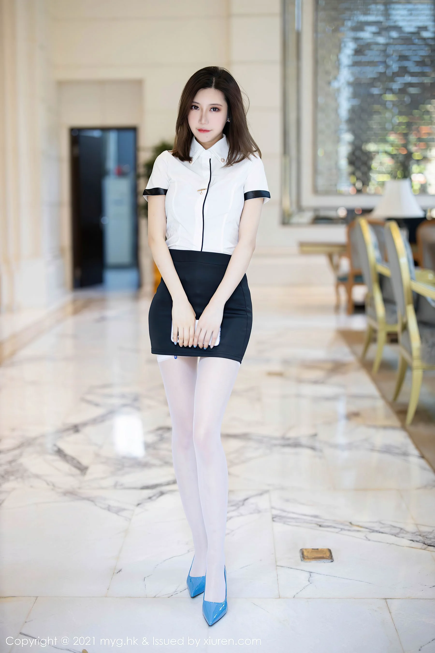 [美媛馆MyGirl] Vol.511 绮里嘉Carina – 经典的黑白制服 - 爱照片