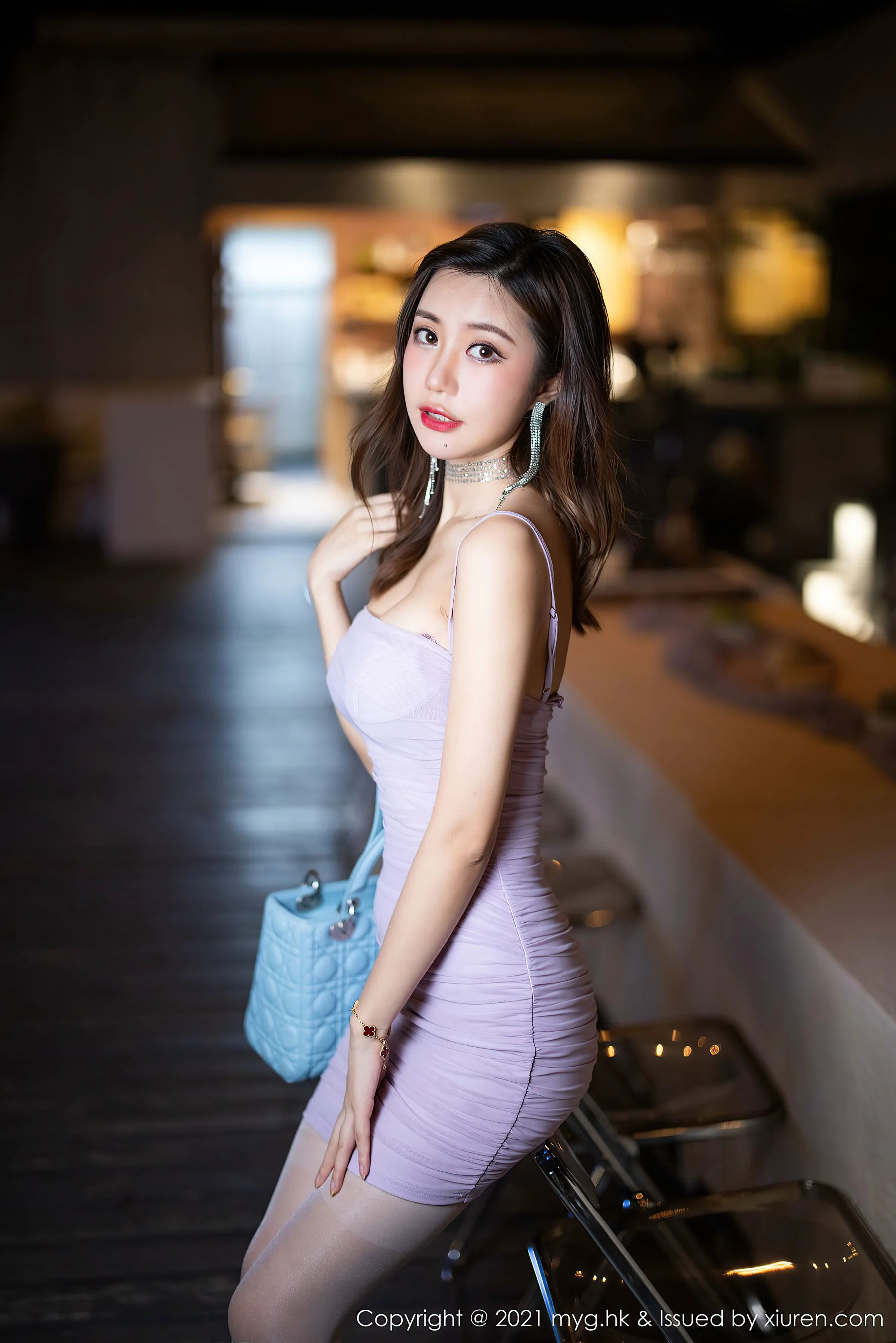 [美媛馆MyGirl] Vol.593 绮里嘉ula – 杭州旅拍 - 爱照片