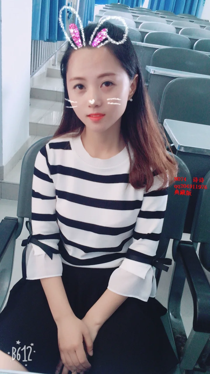 [纳丝摄影] NO.074 诗诗教室丝摄 - 爱照片