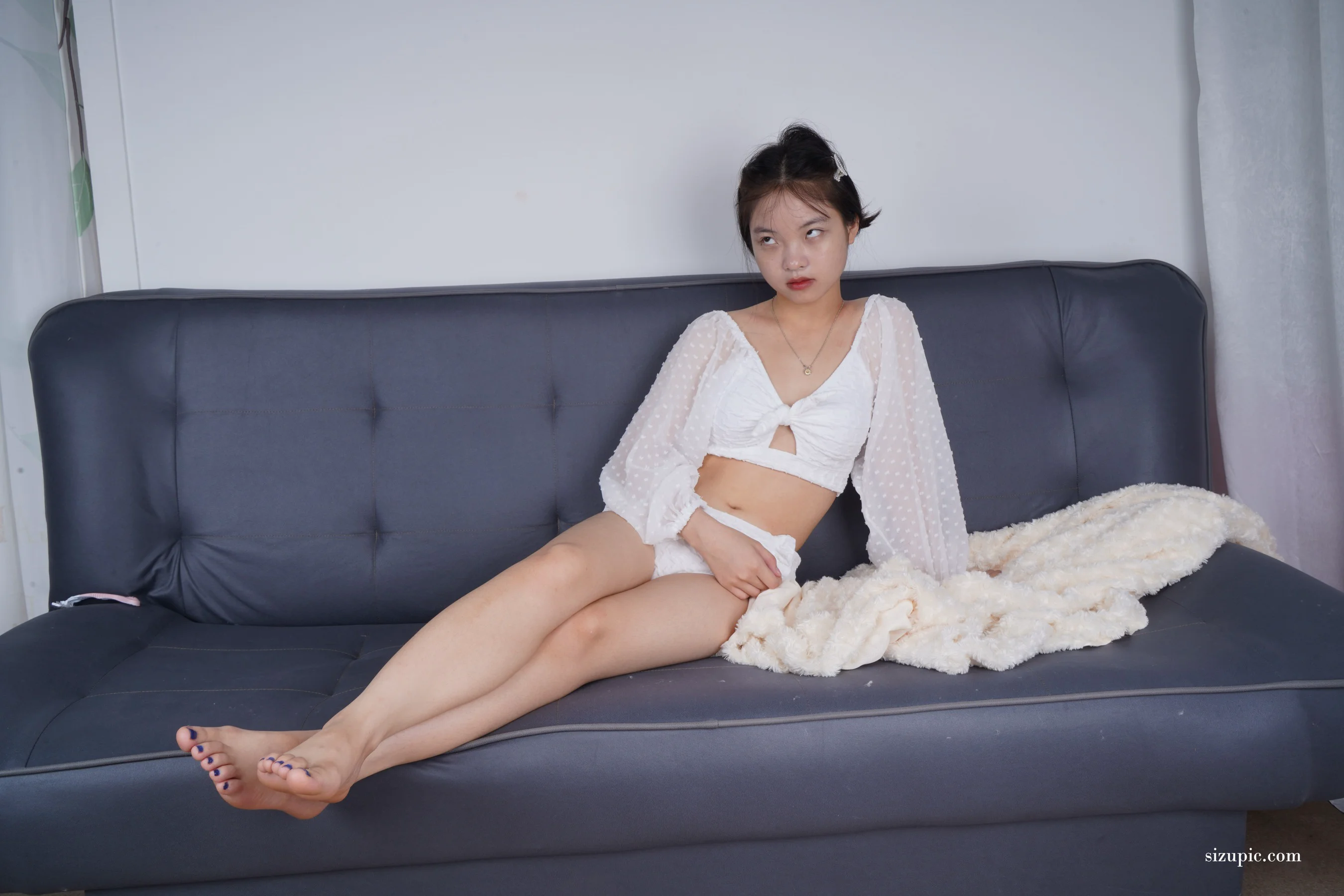 [Pary摄影] No.130 诗诗泳装展示美脚 - 爱照片
