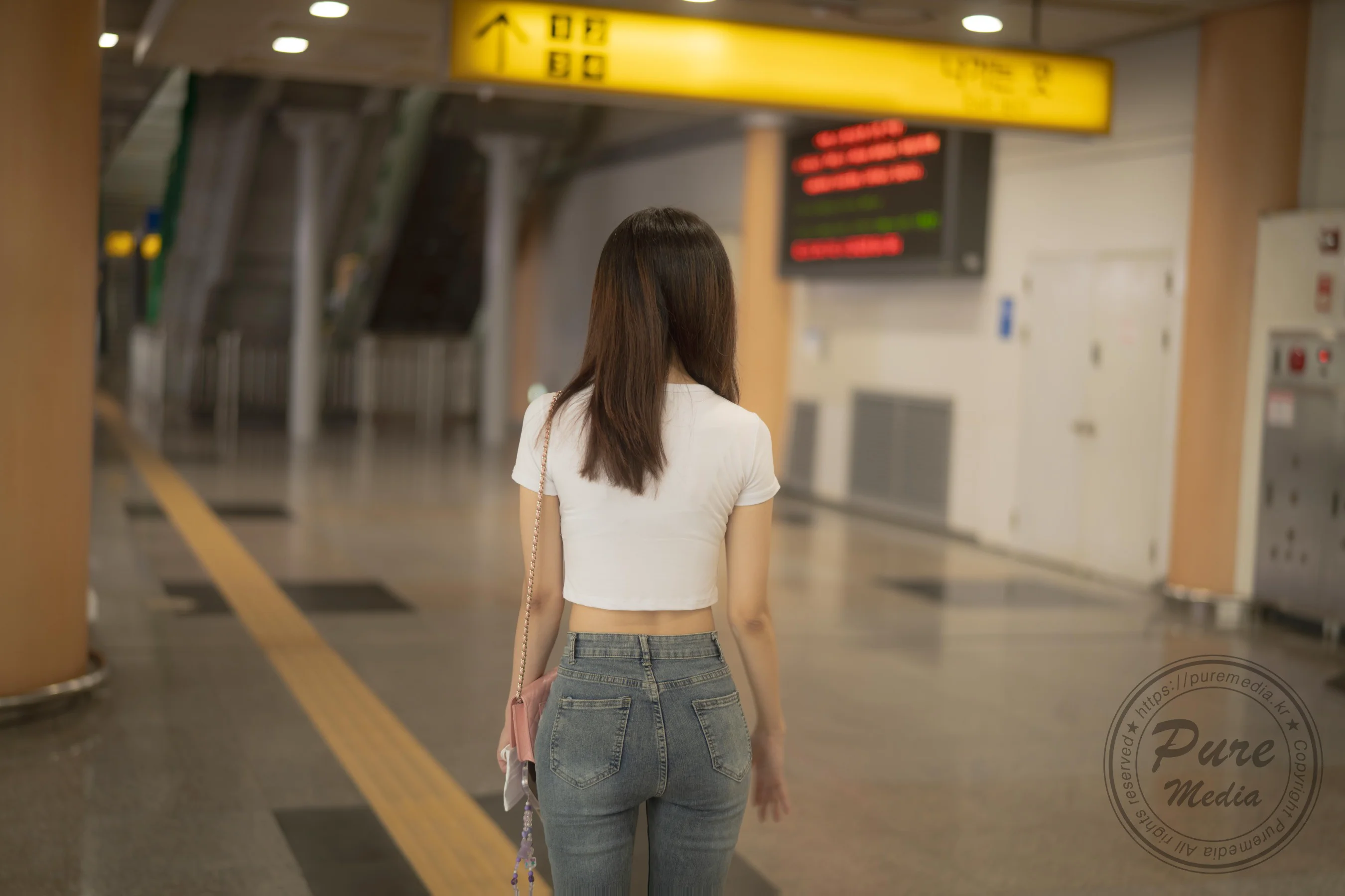 [Pure Media] Vol.258 Hina (히나) – Share My Girlfriend - 爱照片