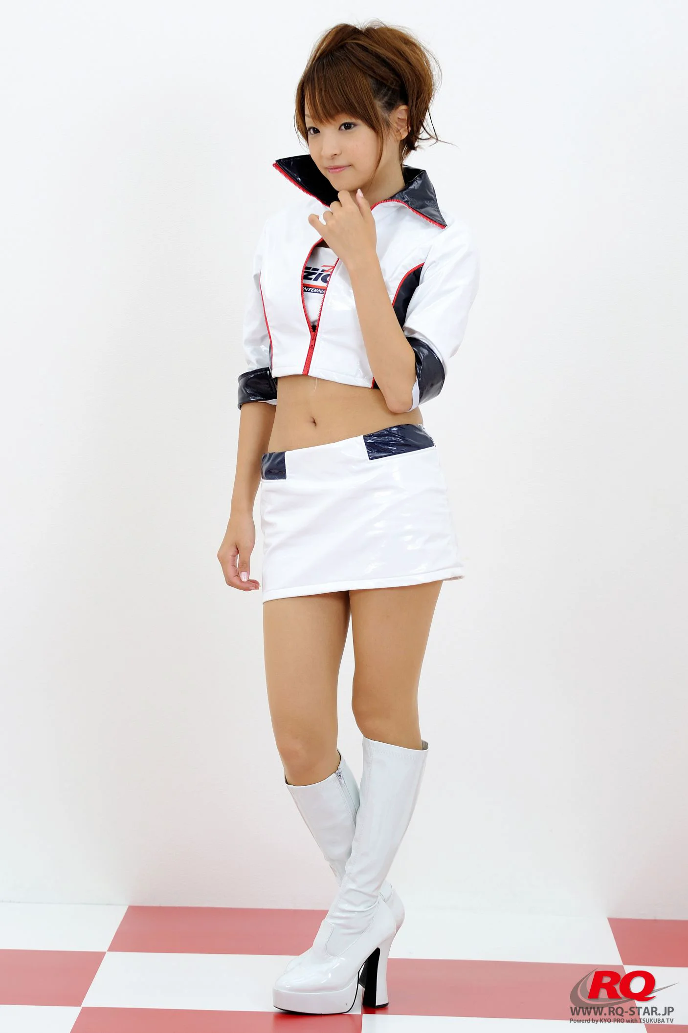 [RQ-STAR] NO.00085 Mio Aoki 青木未央 Race Queen – 2008 5Zigen 写真集 - 爱照片
