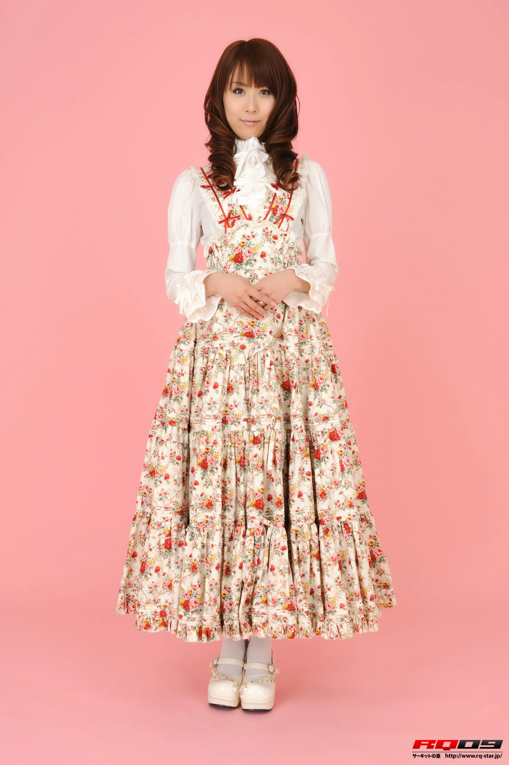 [RQ-STAR写真集] NO.00142 我妻さおり Lolita Fashion 长裙美女系列 - 爱照片