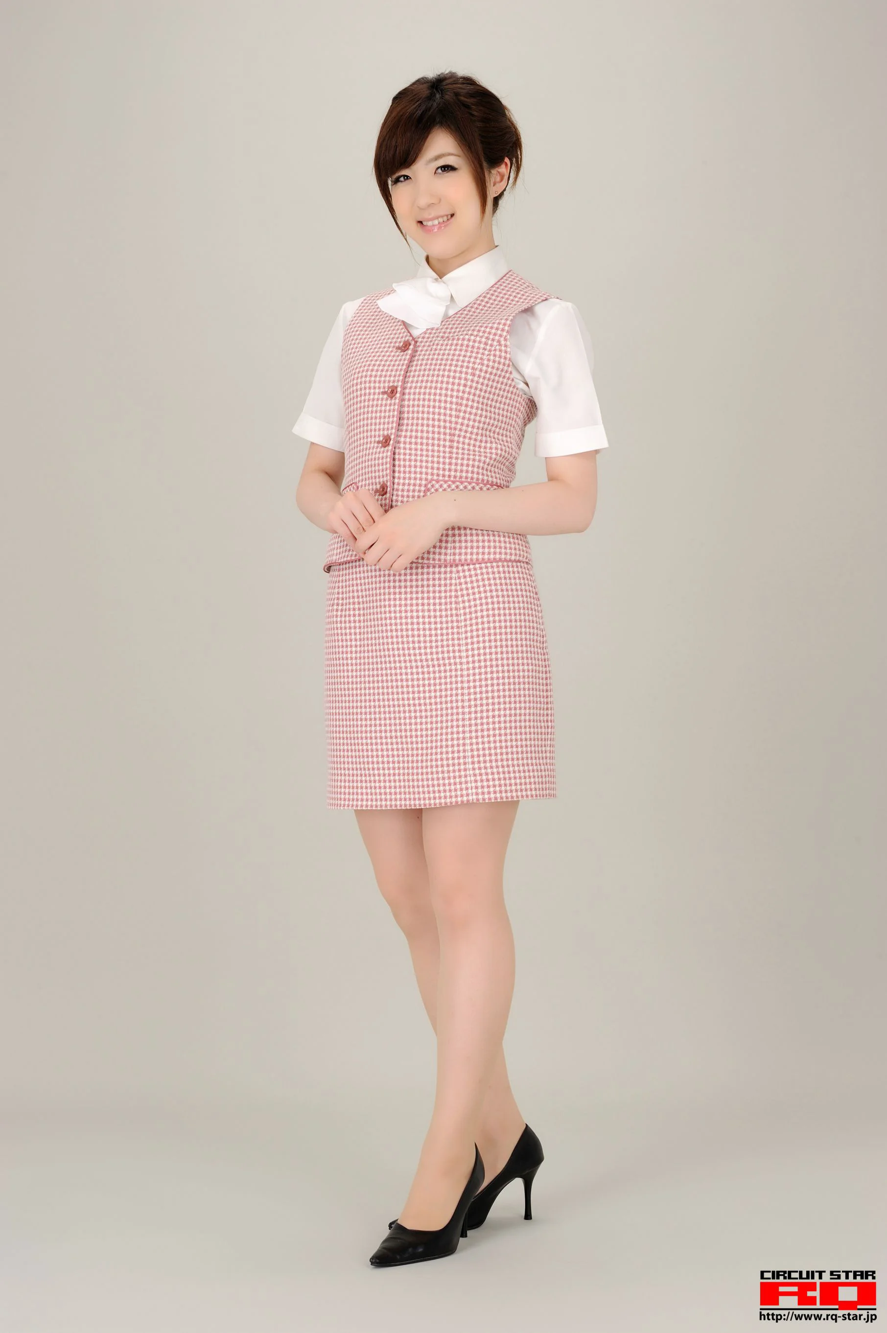 [RQ-STAR] NO.00365 荒木よし穂 Office Lady 办公室女郎 写真集 - 爱照片
