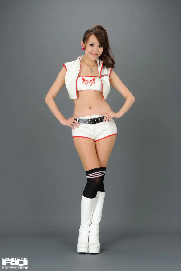[RQ-STAR] NO.00439 Saki Ueda 植田早紀 Race Queen 写真集 - 爱照片