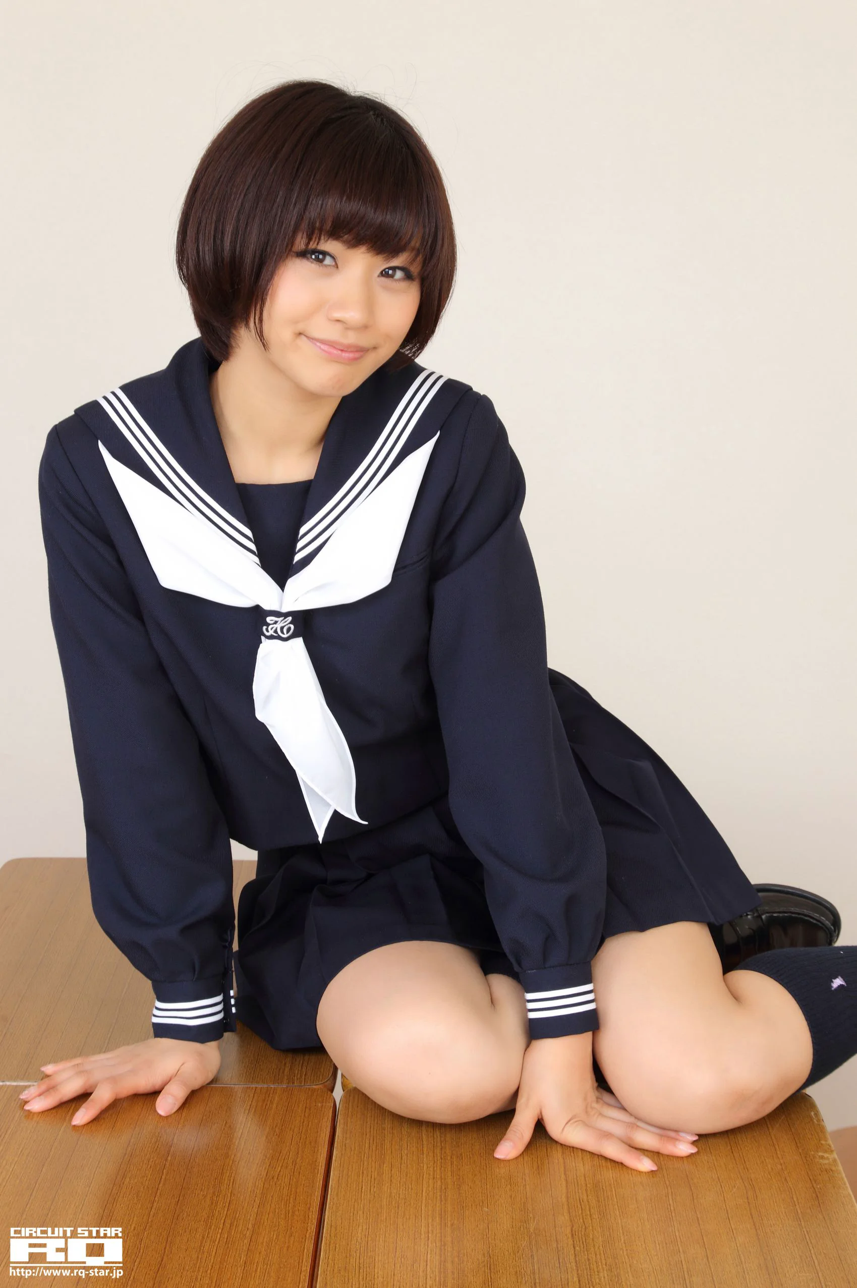[RQ-STAR] NO.00615 安枝瞳 Sailor Girl 校服系列 写真集 - 爱照片