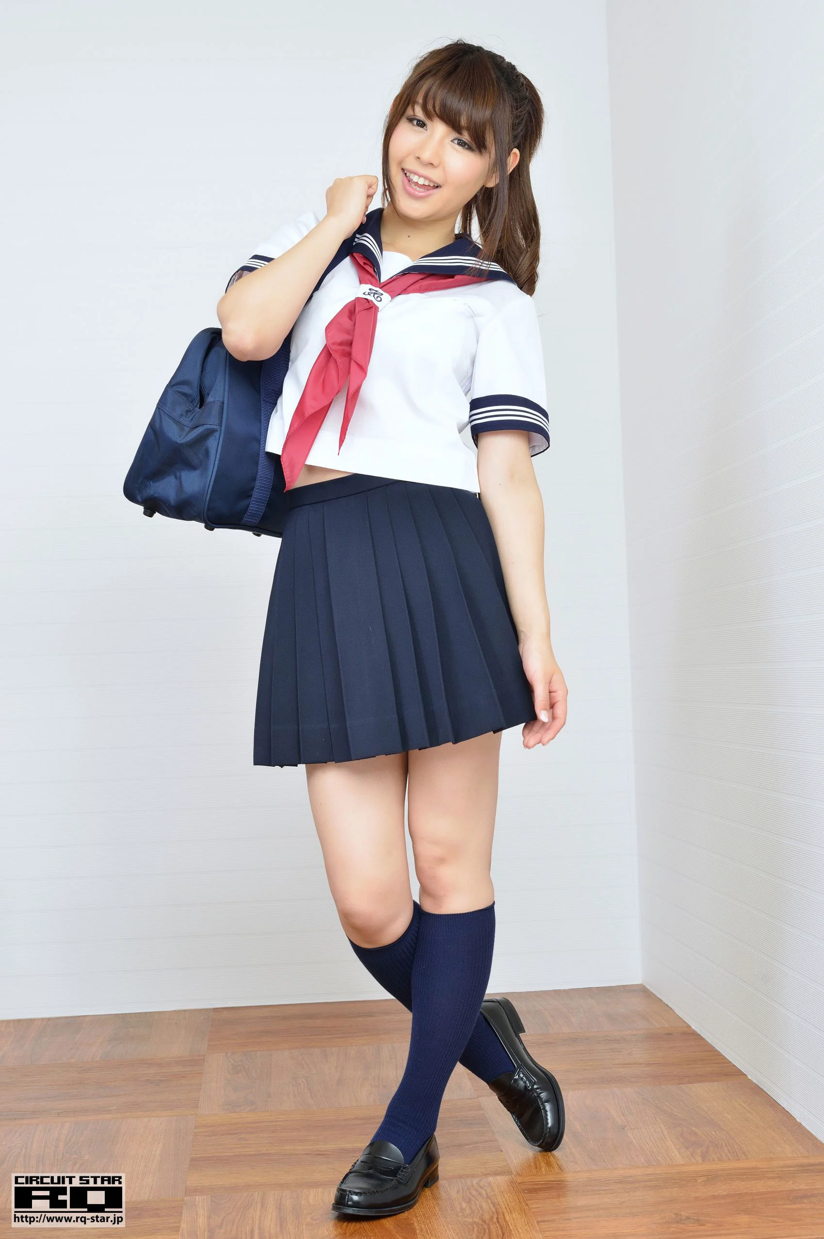 [RQ-STAR] NO.00823 苍井彩加 School Girl 校服 写真集 - 爱照片