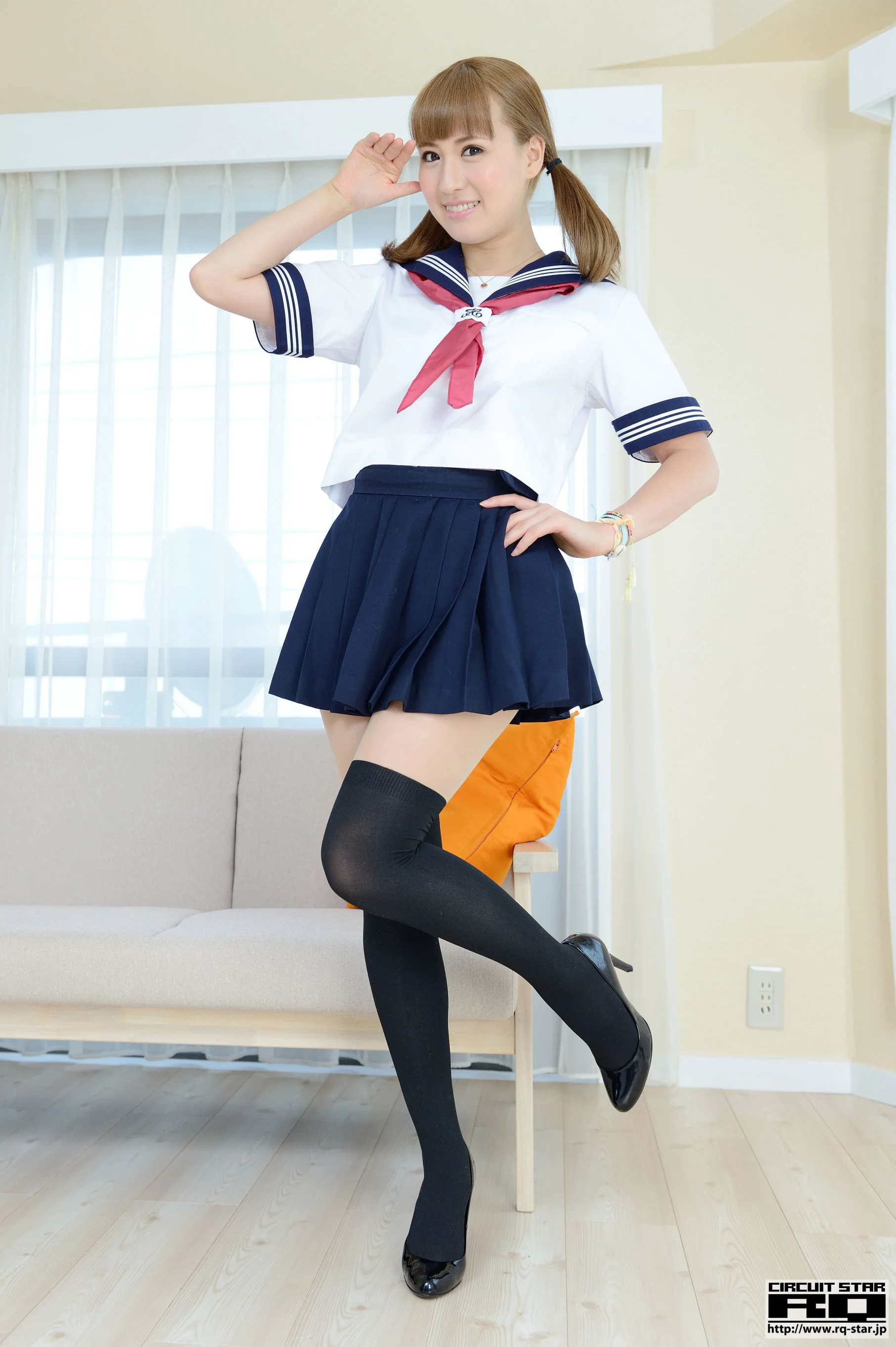 [RQ-STAR] NO.00943 Nozomi Misaki 心咲のぞみ School Girl 水手校服 写真集 - 爱照片