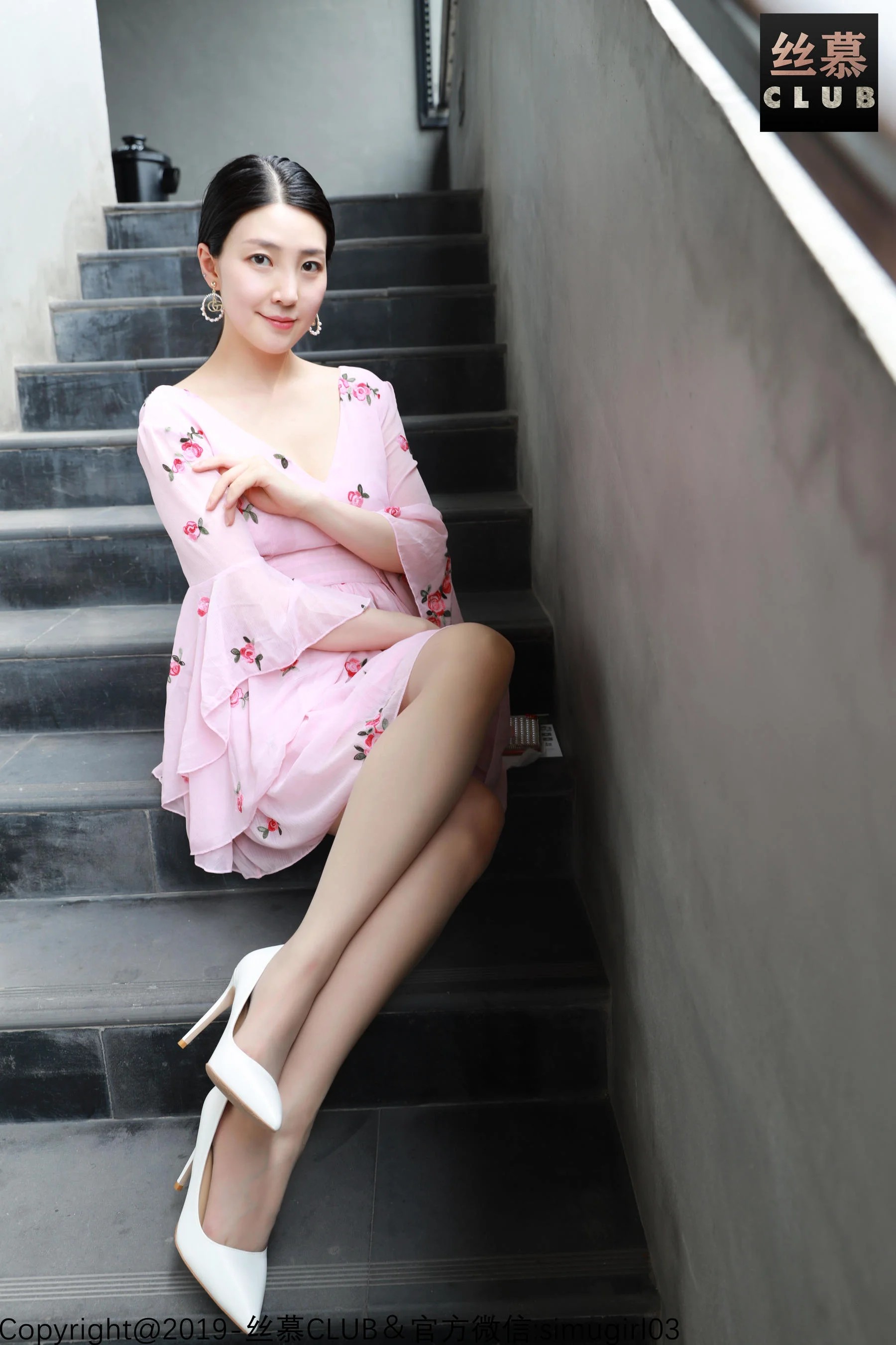 [丝慕] SM024 天天一元 可人 《淑女和御姐你们喜欢哪种》 - 爱照片