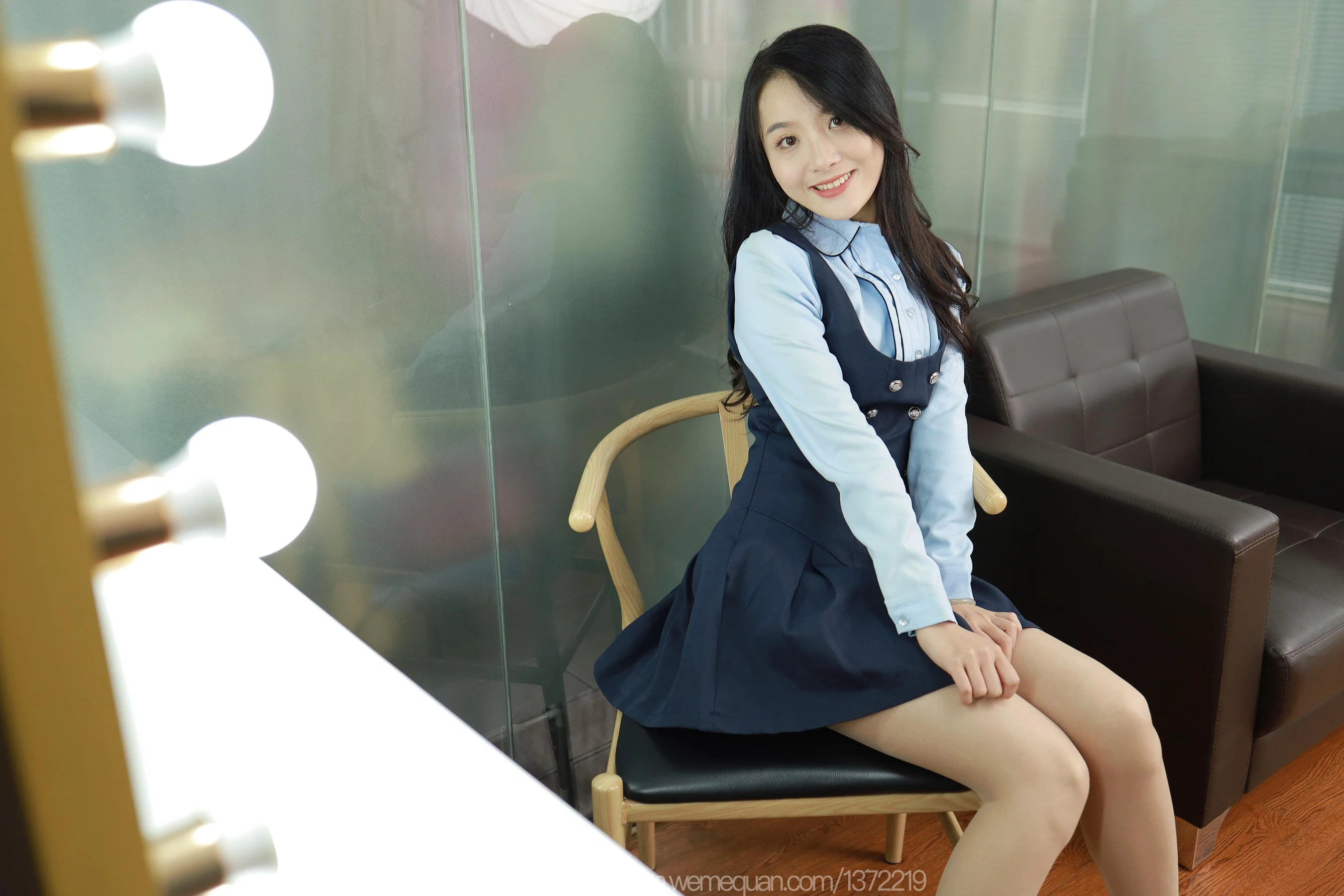 [IESS异思趣向] 丝享家 1329 婉萍《镜前佳人》 - 爱照片